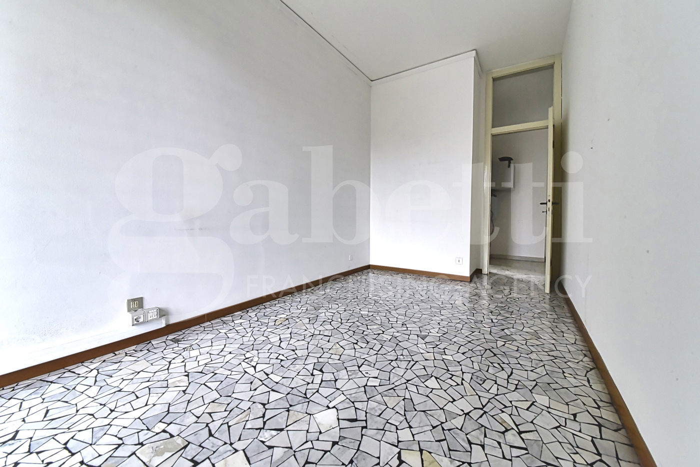 Quadrilocale in affitto a Monza