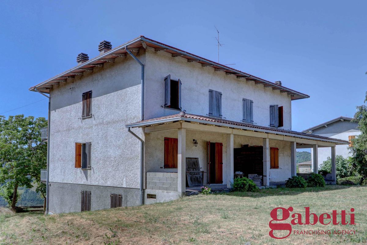 Villa Bifamiliare con giardino a Zocca