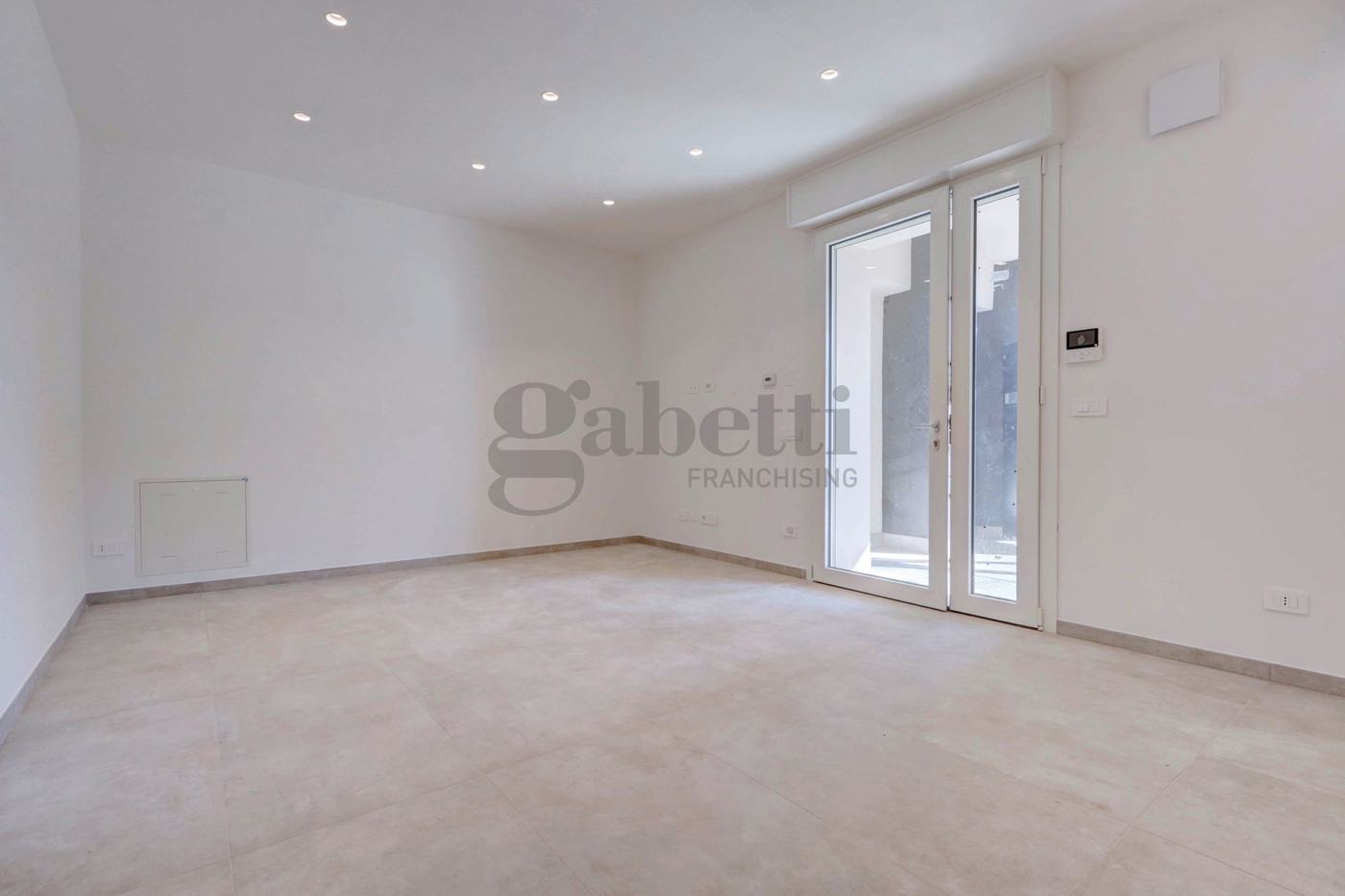 Trilocale con giardino a Vignola