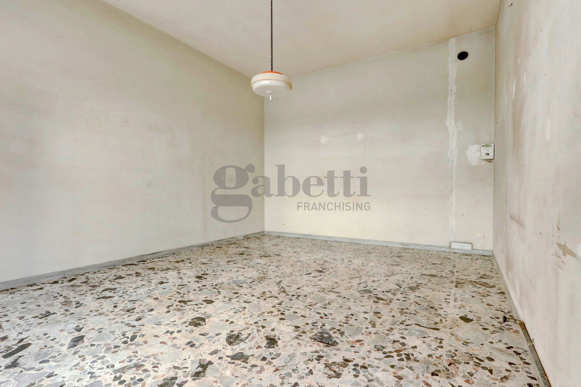 Negozio in vendita a Vignola