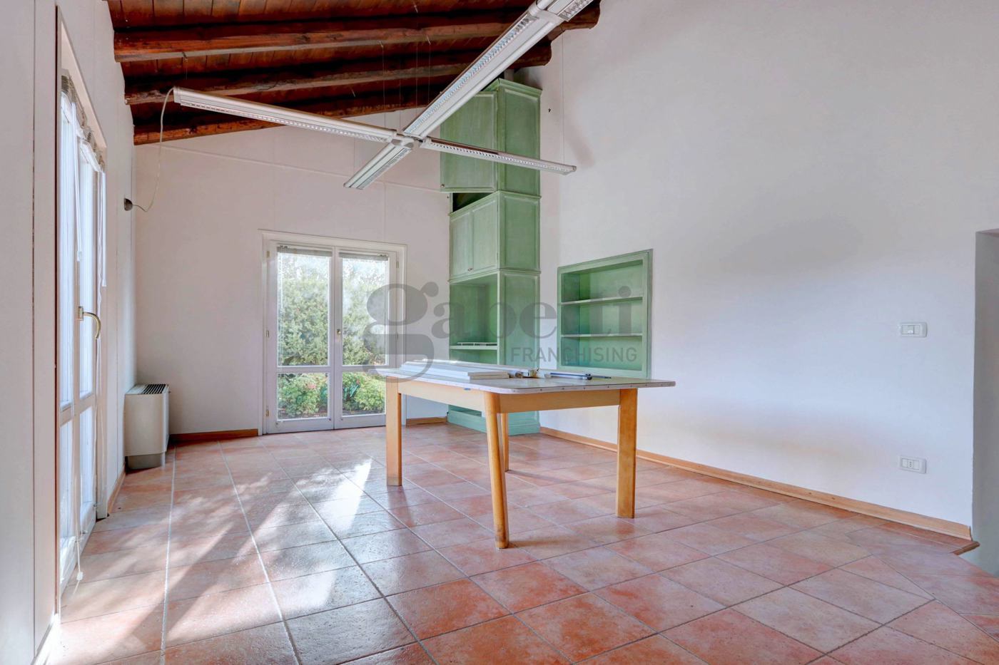 Villa con giardino a Modena