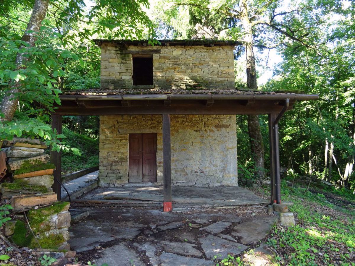 Rustico da ristrutturare a Montese