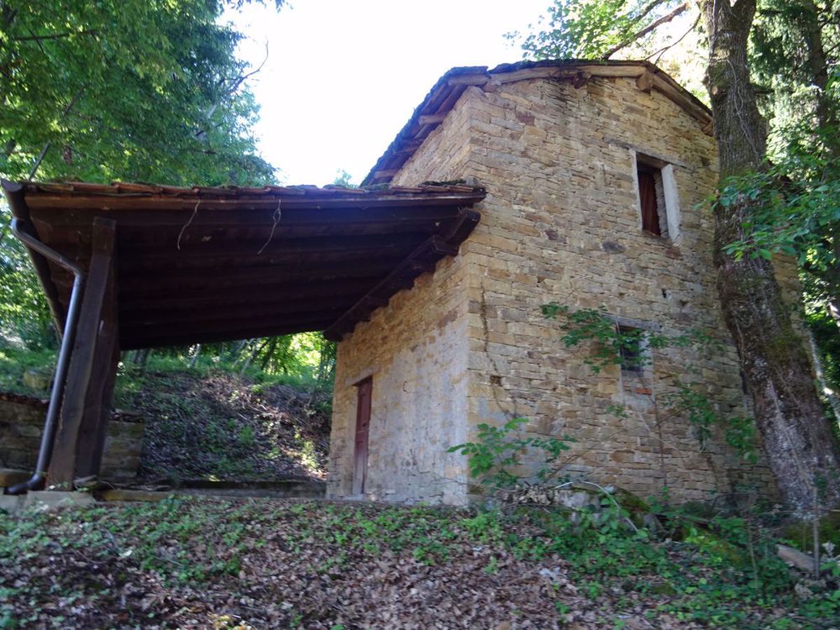 Rustico da ristrutturare a Montese