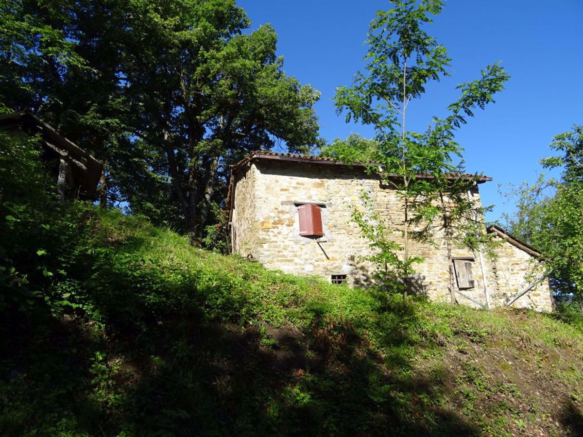 Rustico da ristrutturare a Montese