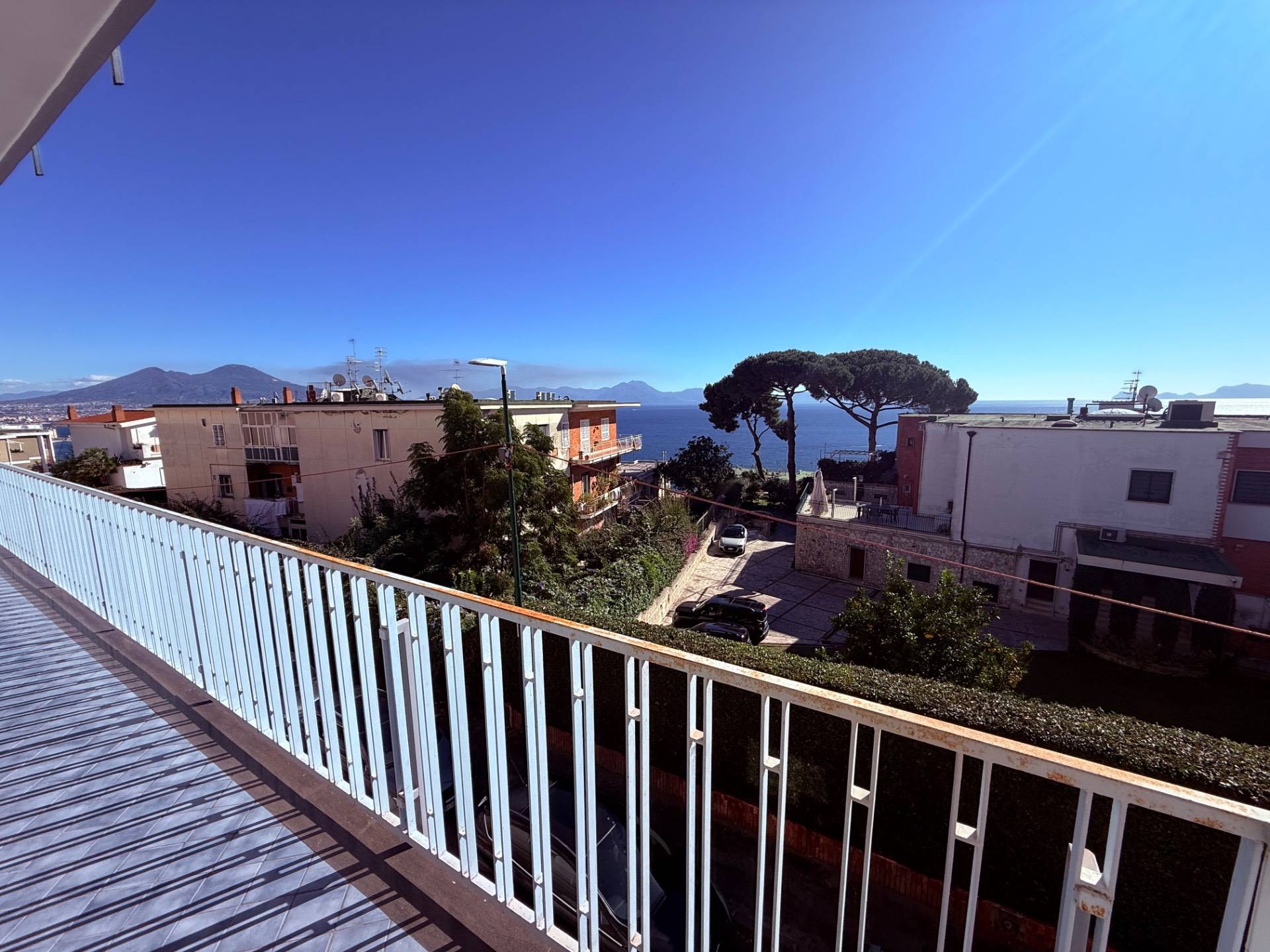 Appartamento in vendita a Napoli, Posillipo