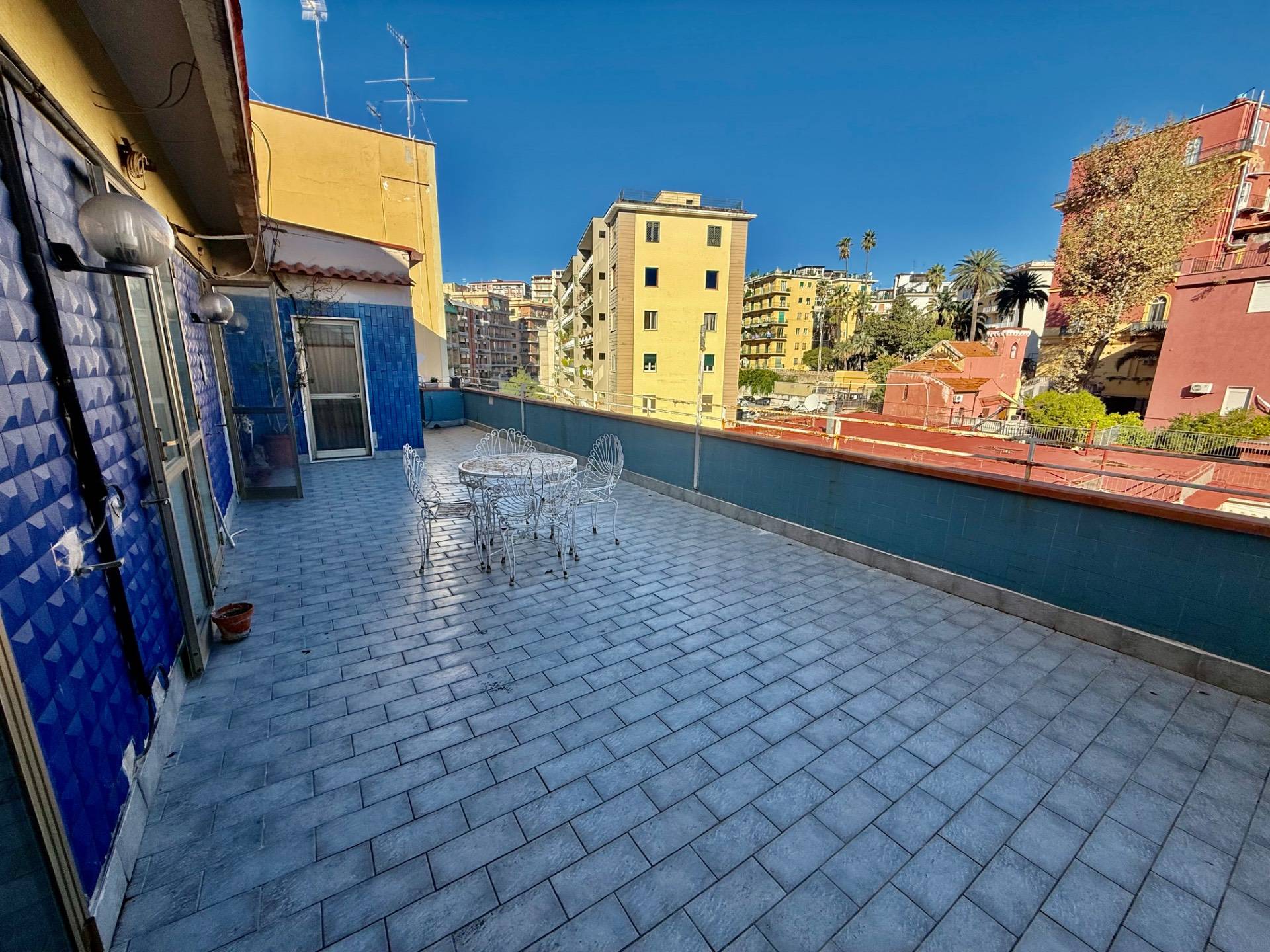 Appartamento in vendita a Napoli, Vomero