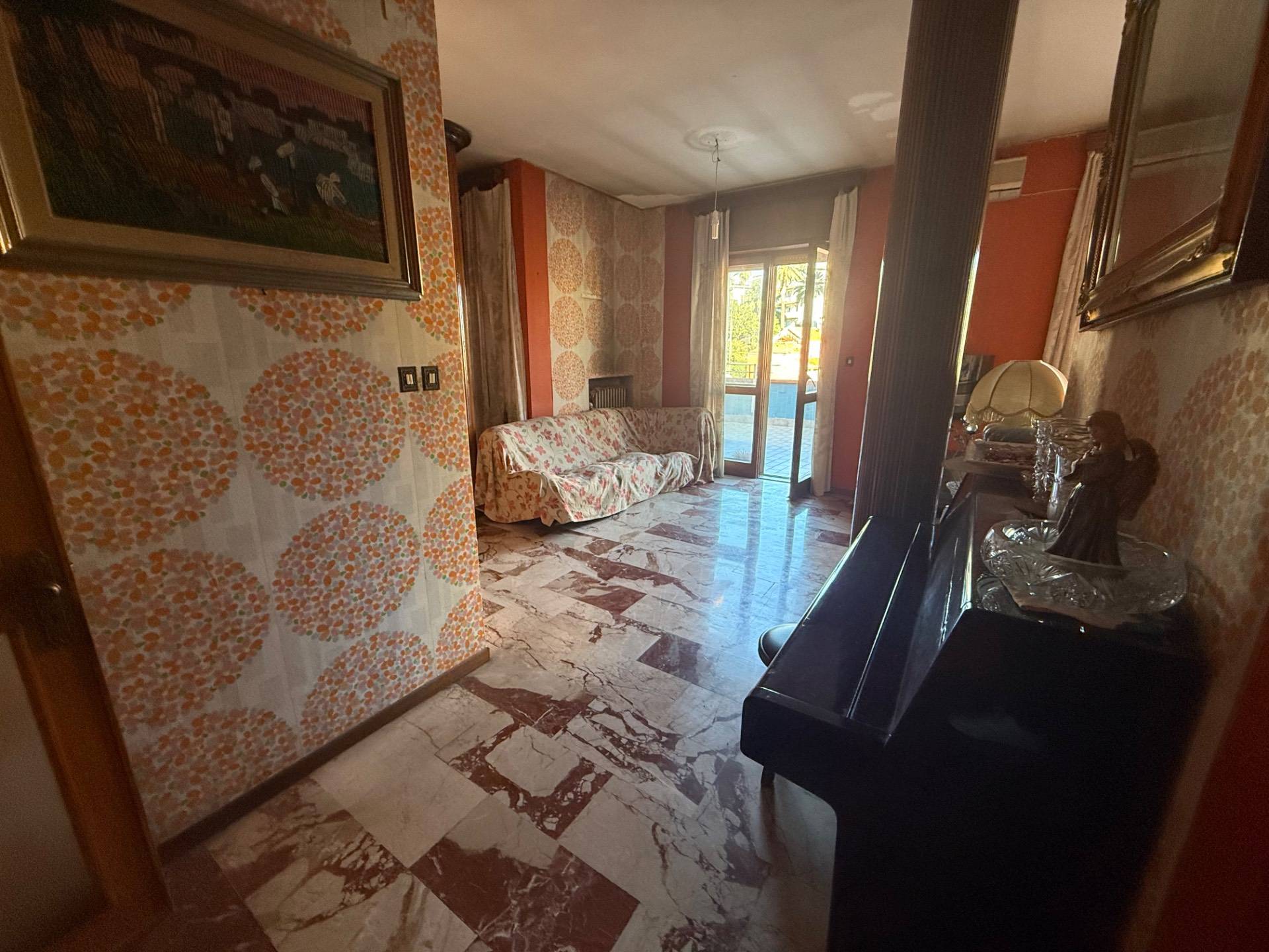 Appartamento in vendita a Napoli, Vomero