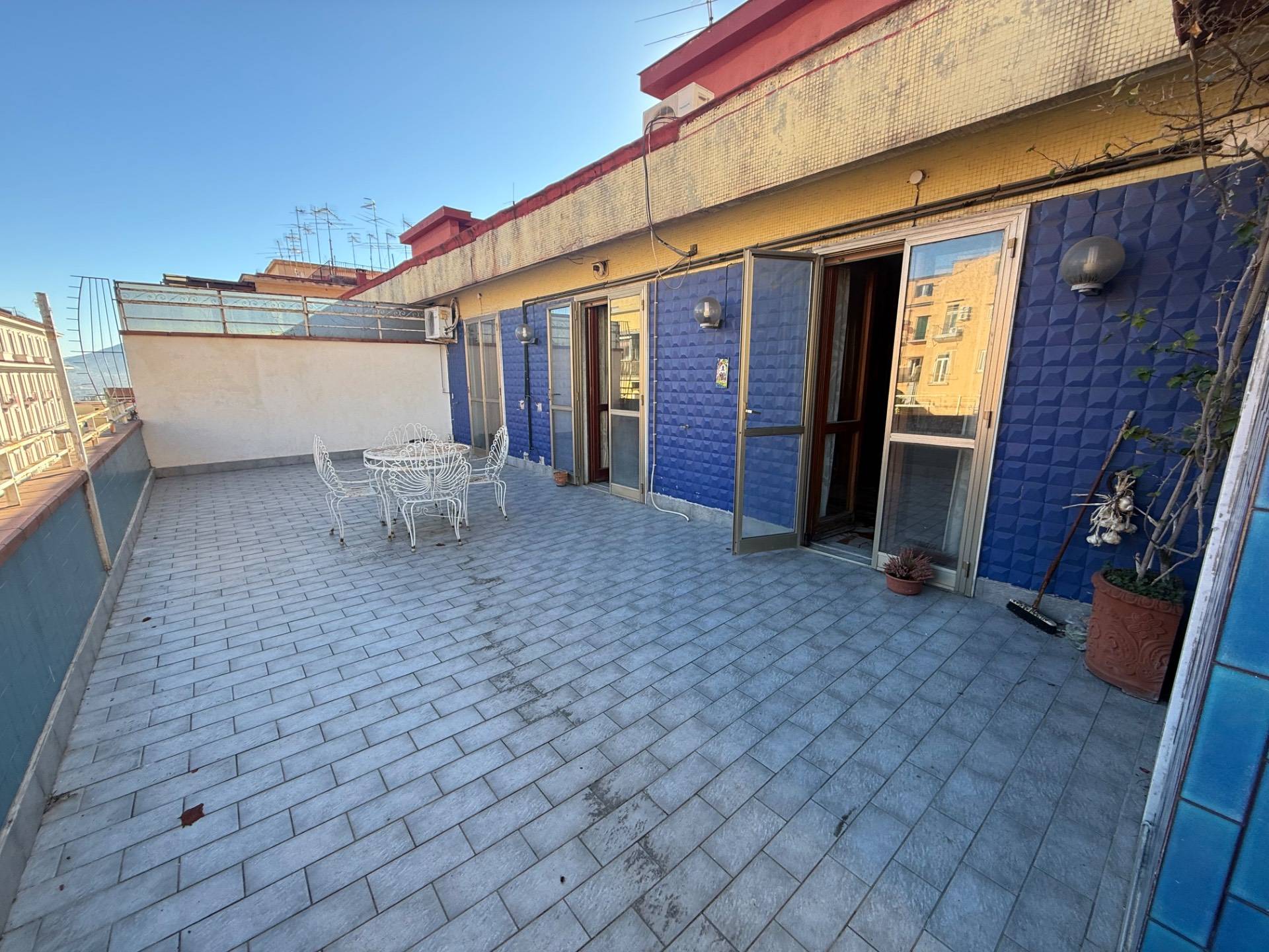 Appartamento in vendita a Napoli, Vomero