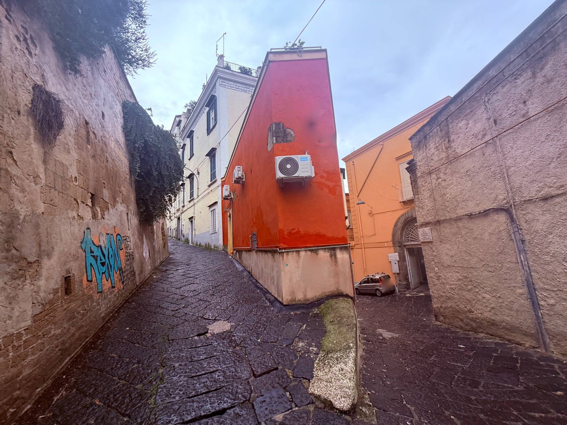 Appartamento in vendita a Napoli, Chiaia