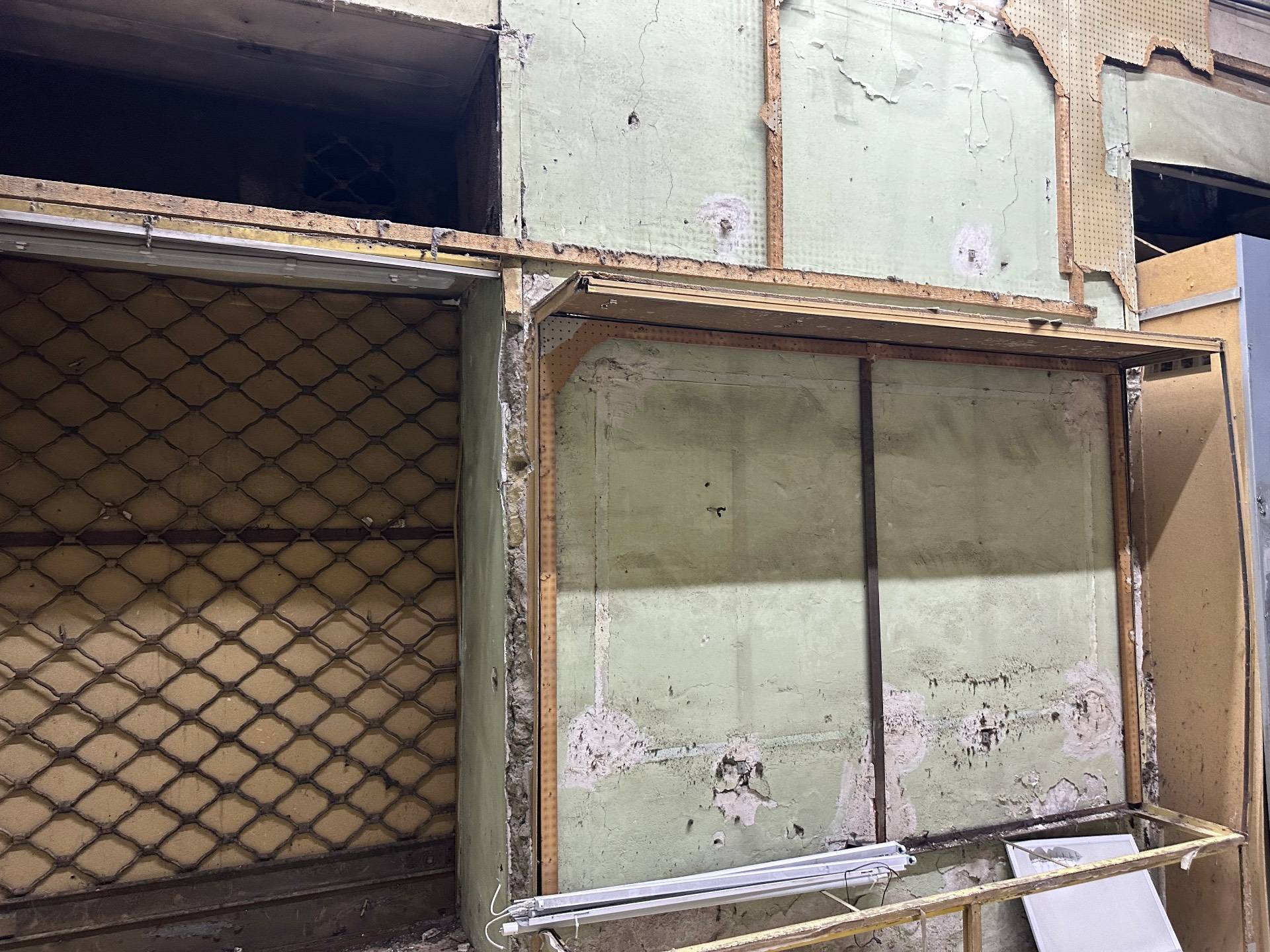 Locale commerciale in affitto a Napoli, Vomero