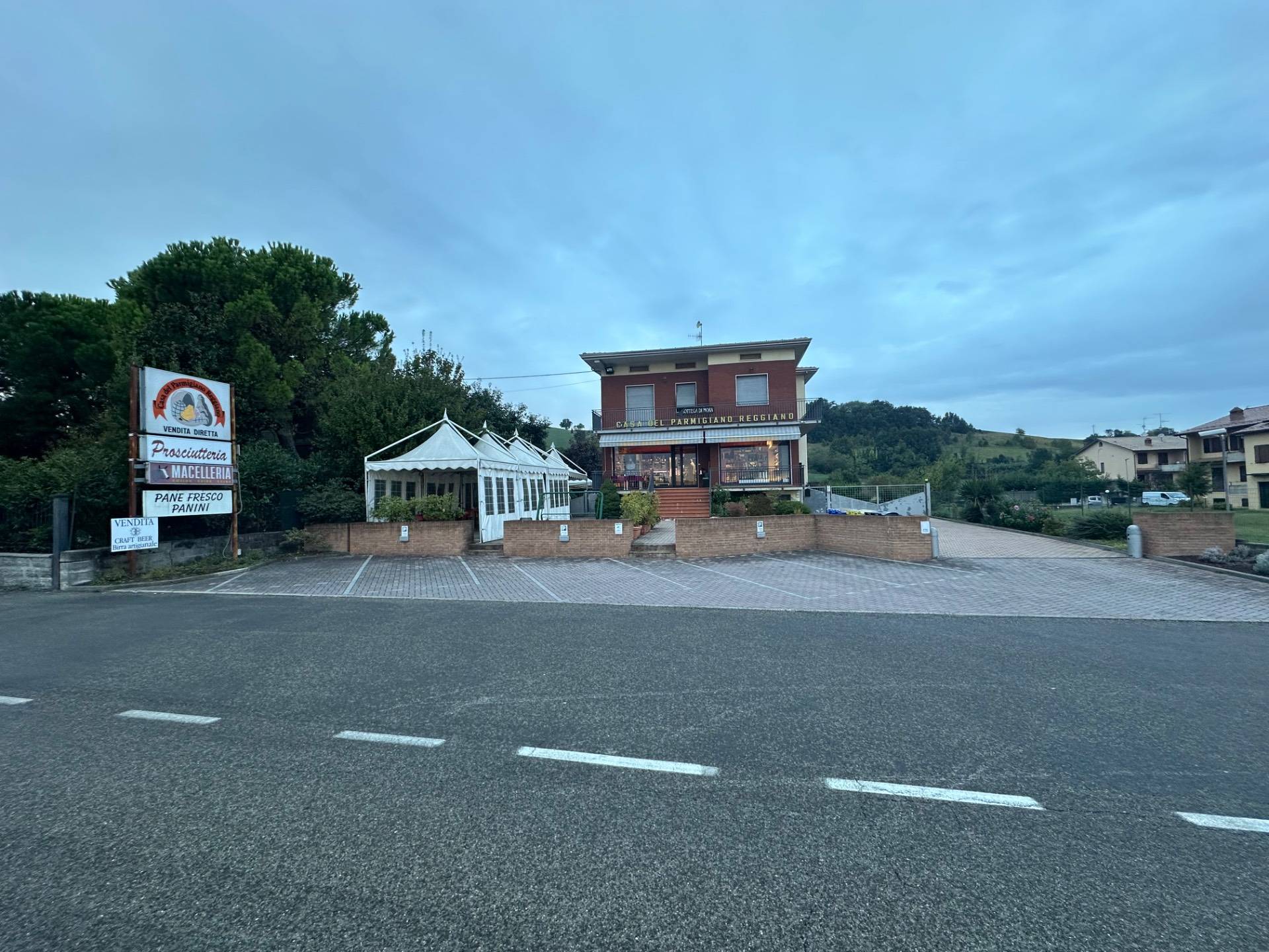 Villa in vendita a Langhirano, Pilastro