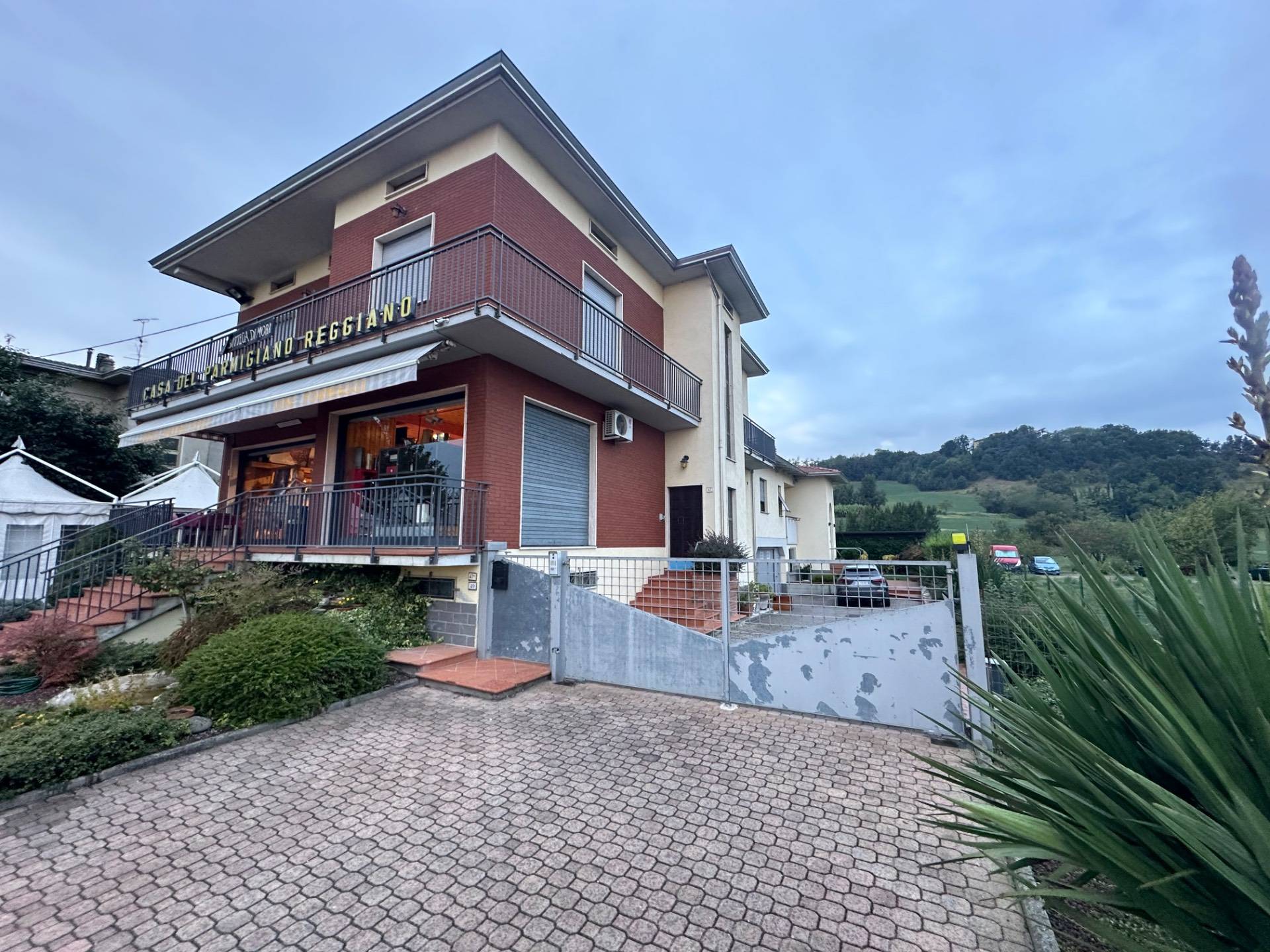 Villa in vendita a Langhirano, Pilastro