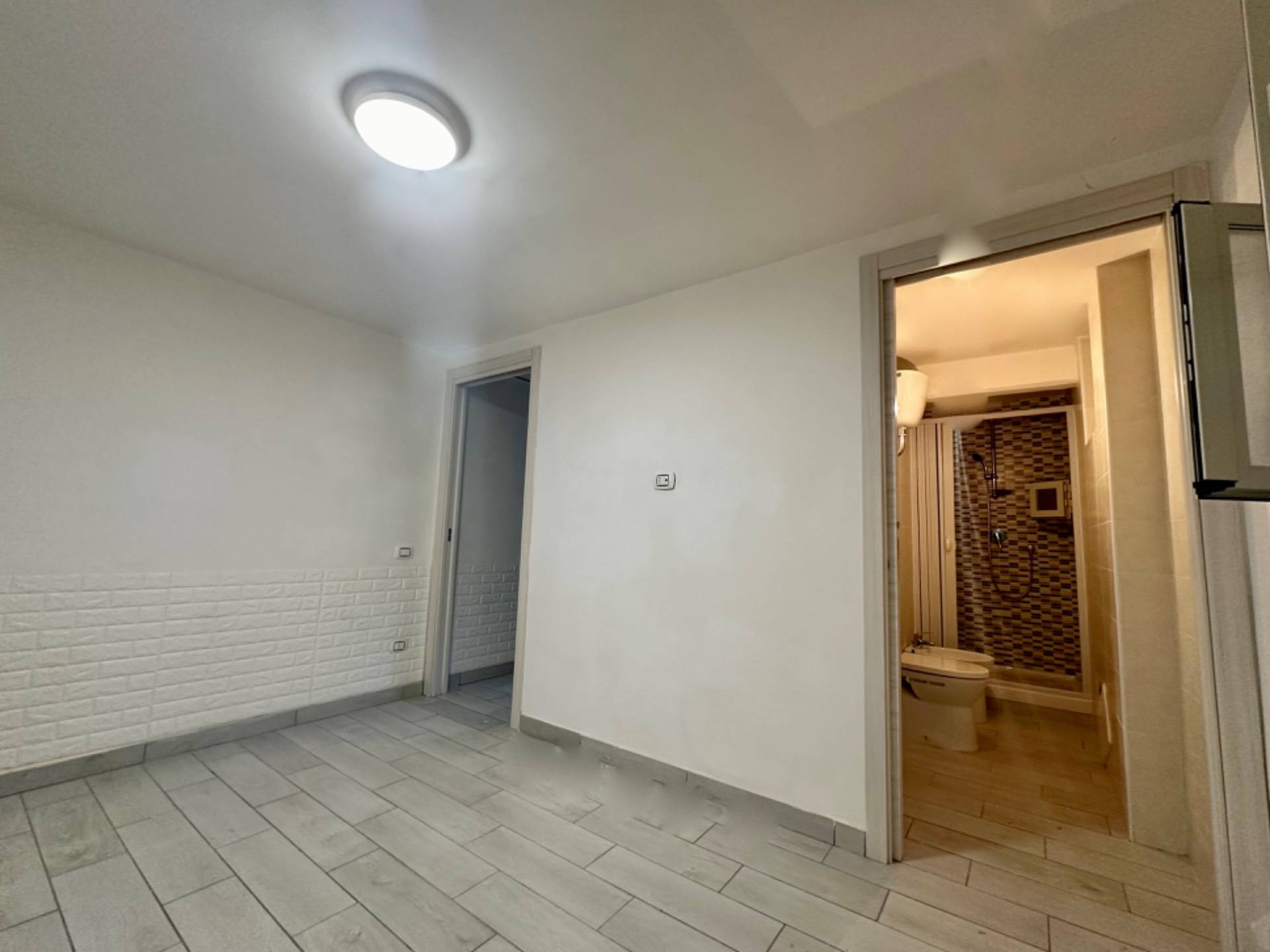 Studio/Ufficio in affitto a Napoli, Vomero