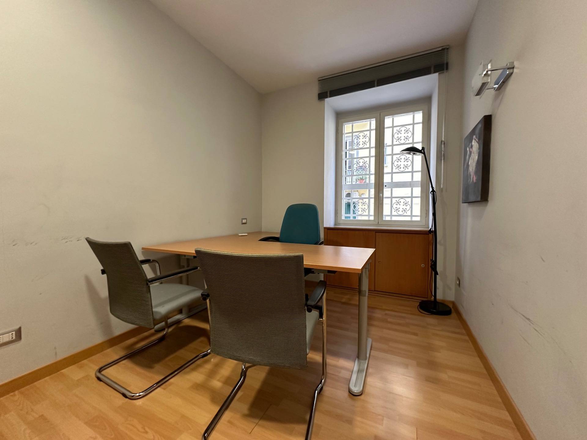 Studio/Ufficio in affitto a Napoli, Vomero