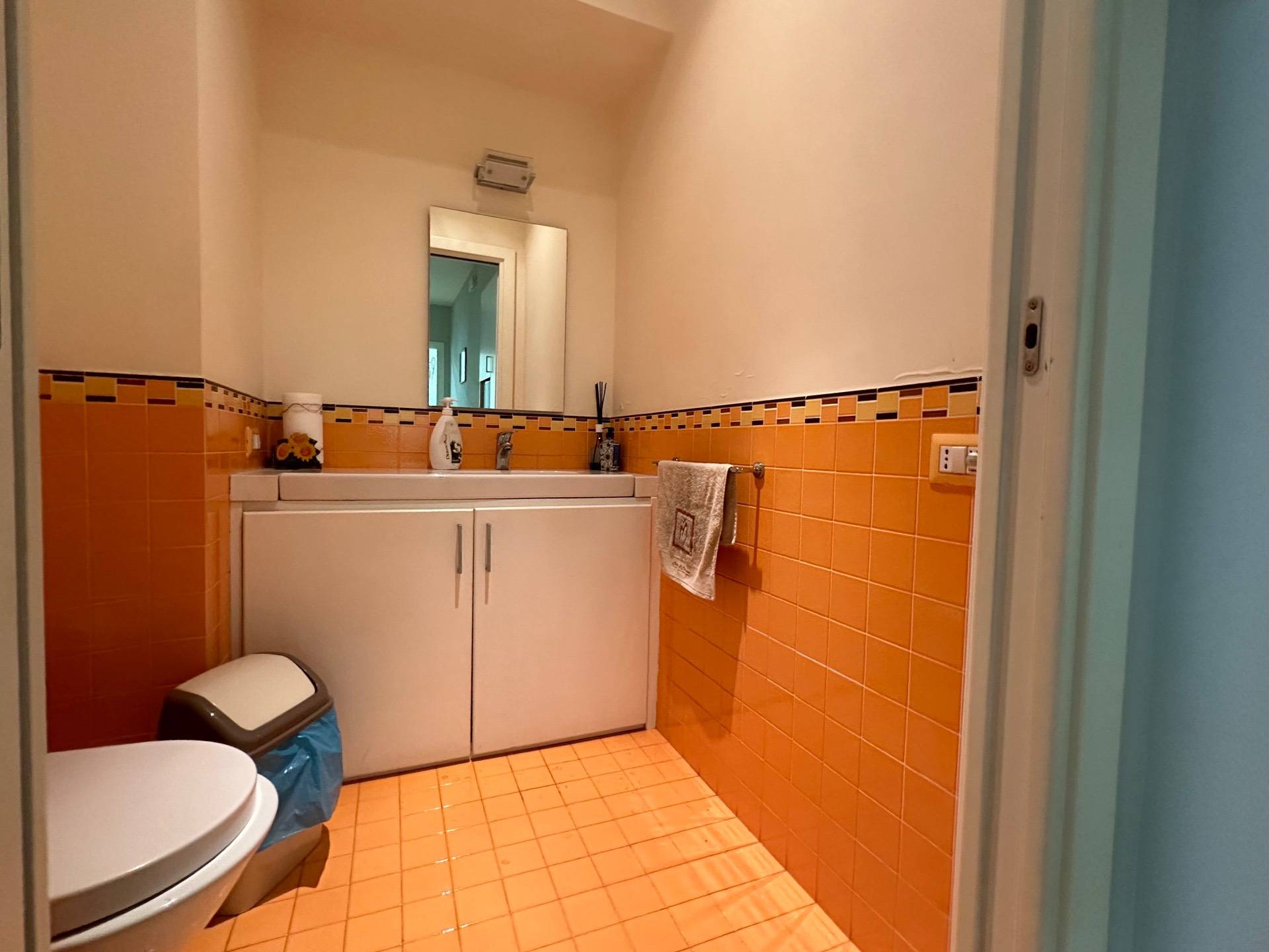 Studio/Ufficio in affitto a Napoli, Vomero