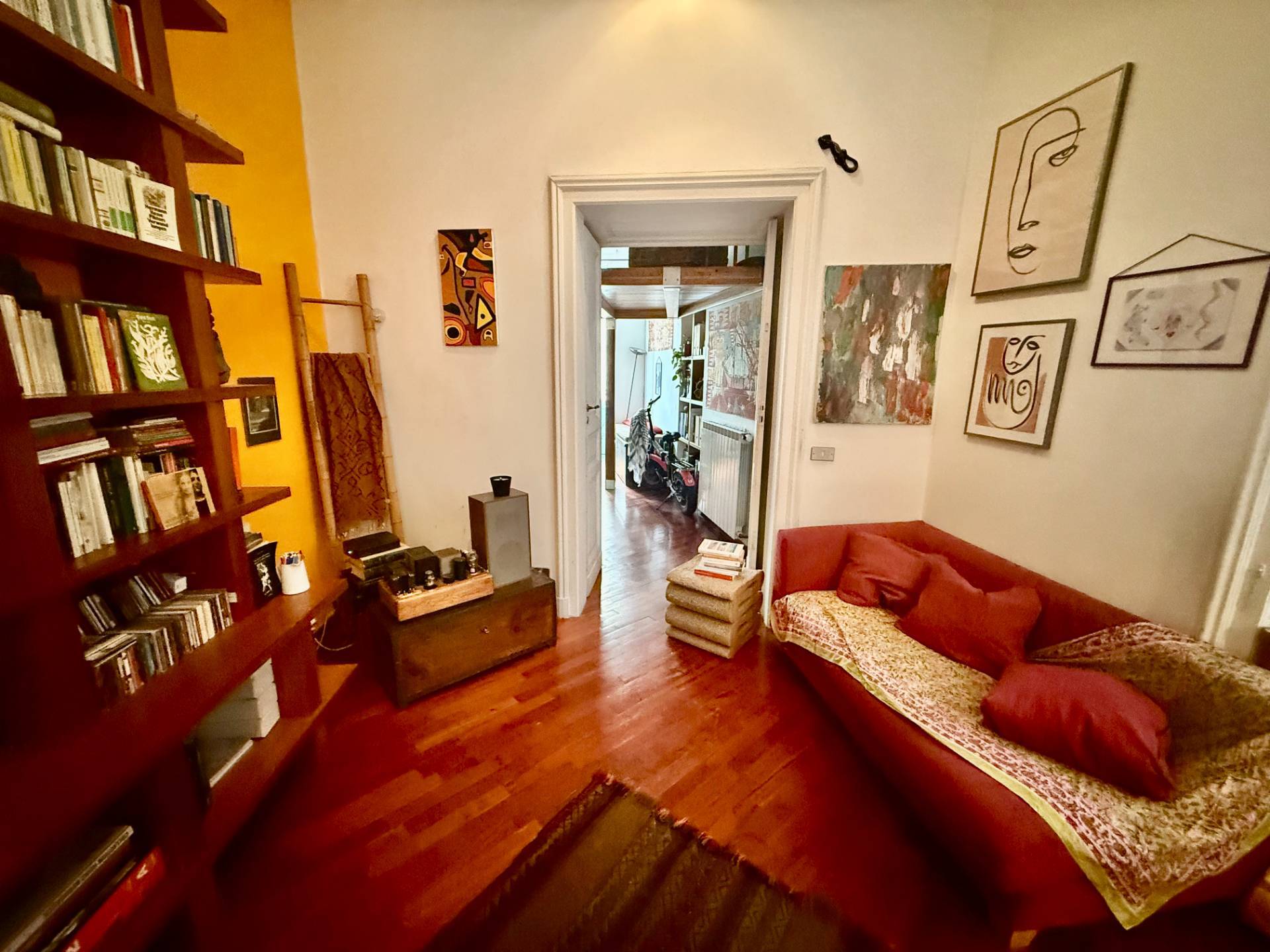 Appartamento in vendita a Napoli, Chiaia