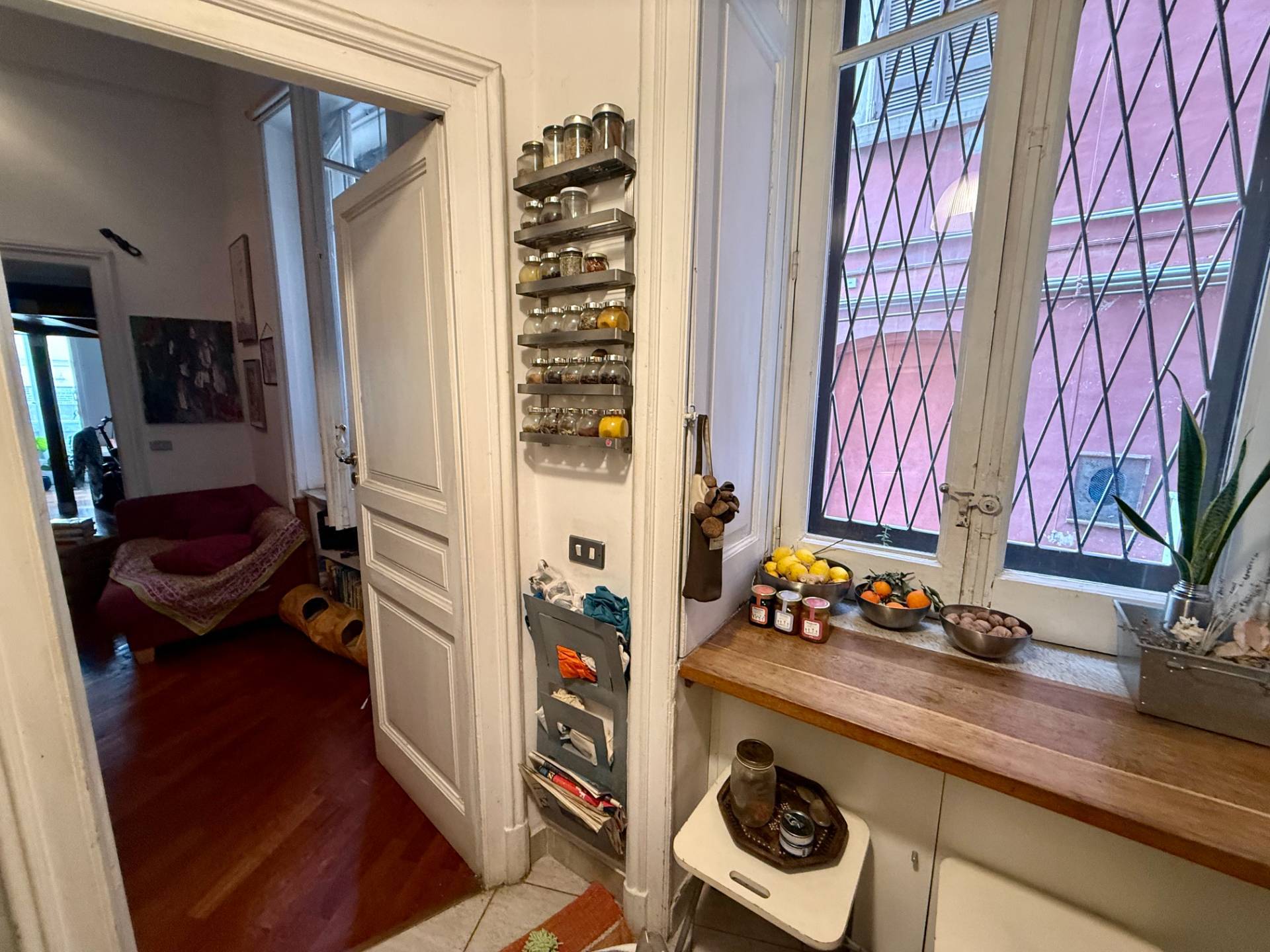 Appartamento in vendita a Napoli, Chiaia