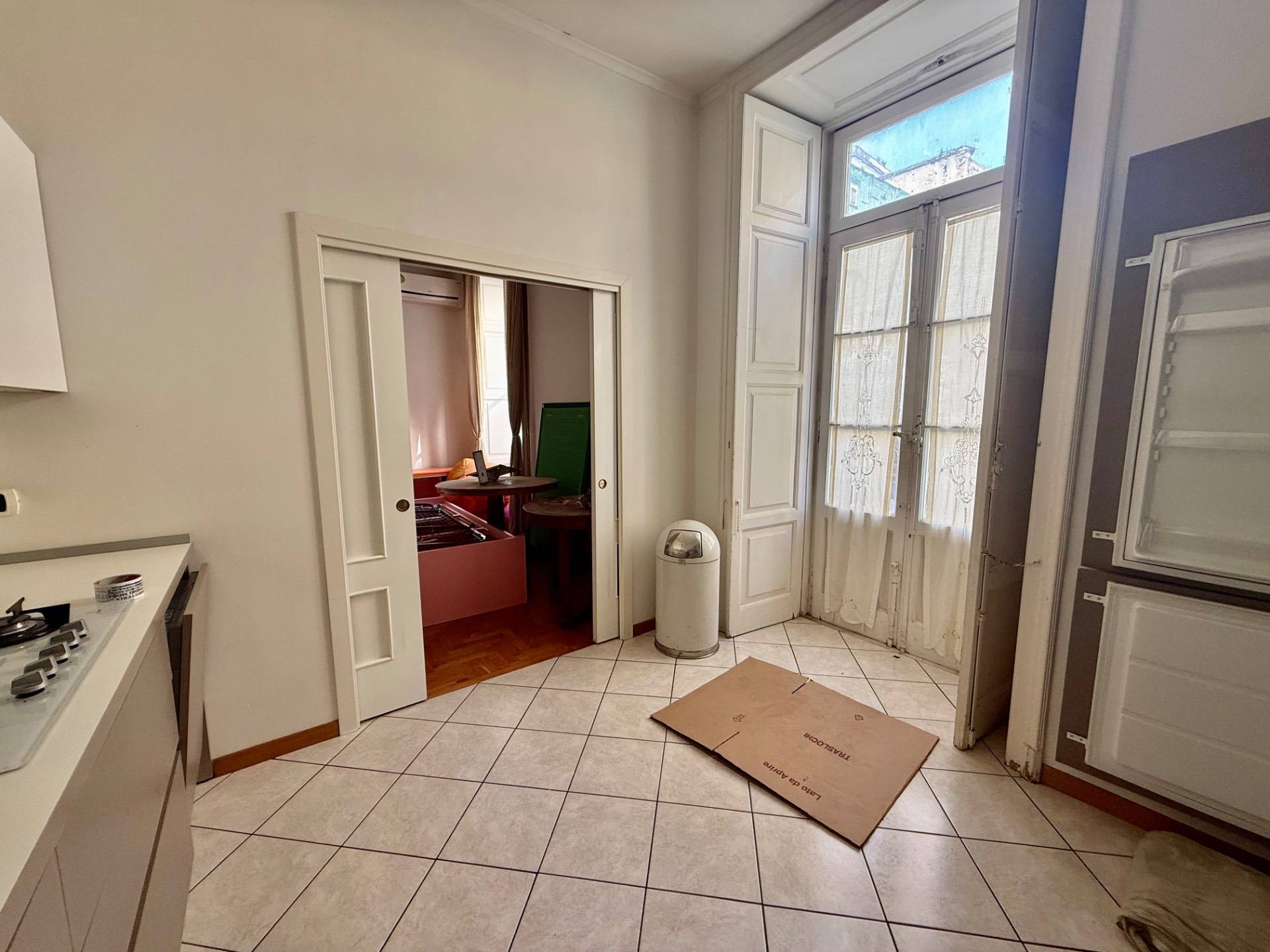 Appartamento in affitto a Napoli, Chiaia