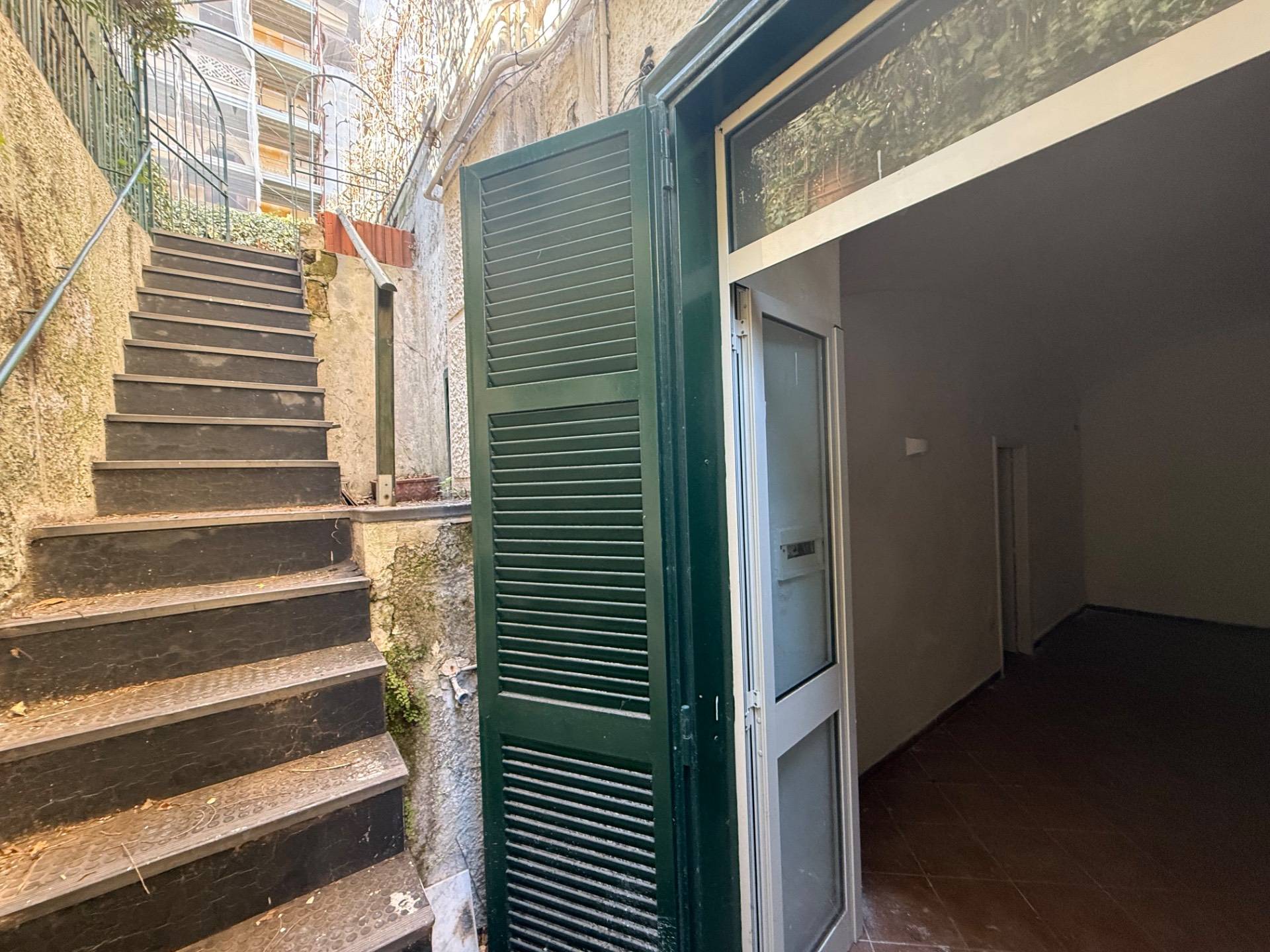 Studio/Ufficio in affitto a Napoli, Vomero