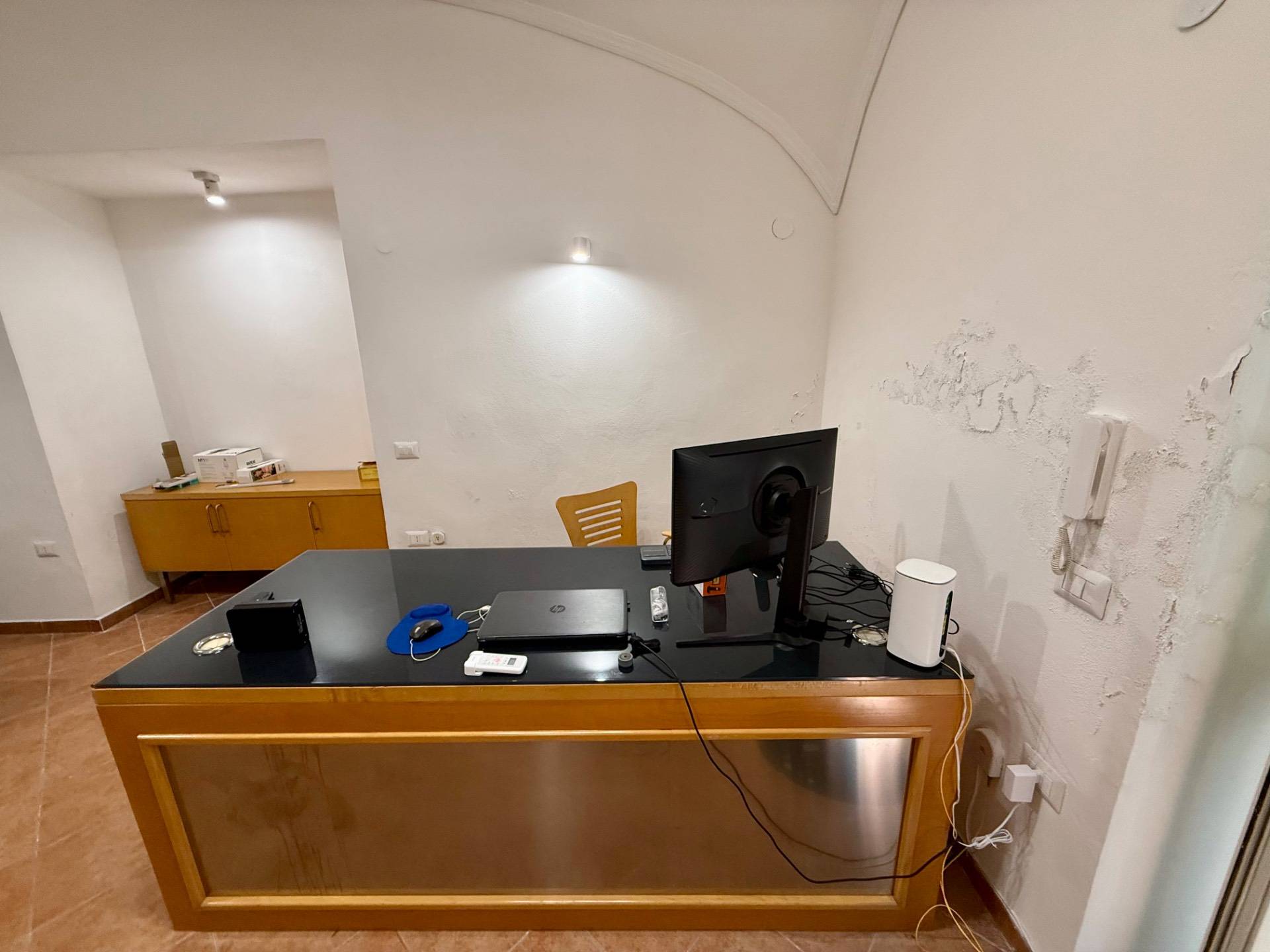 Studio/Ufficio in affitto a Napoli, Vomero