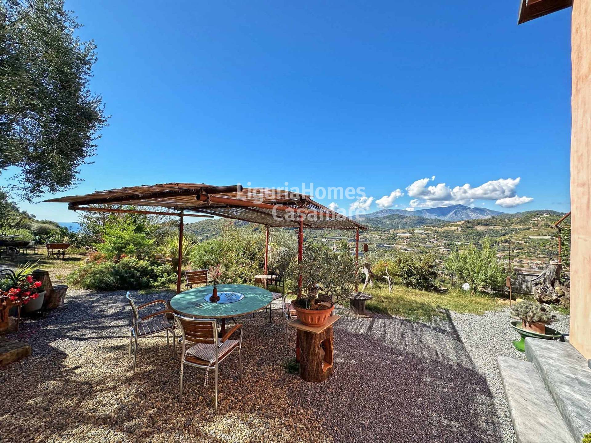 Villa in vendita a Vallebona