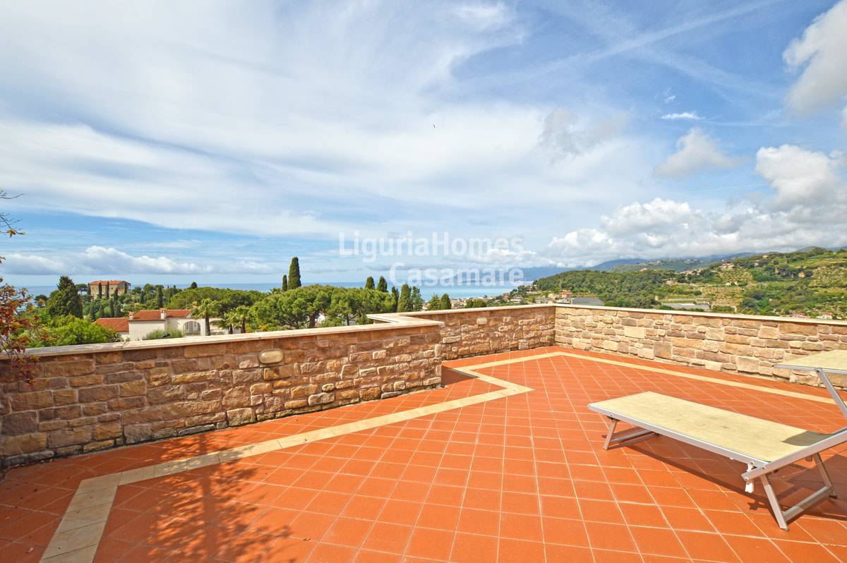Villa in vendita a Bordighera