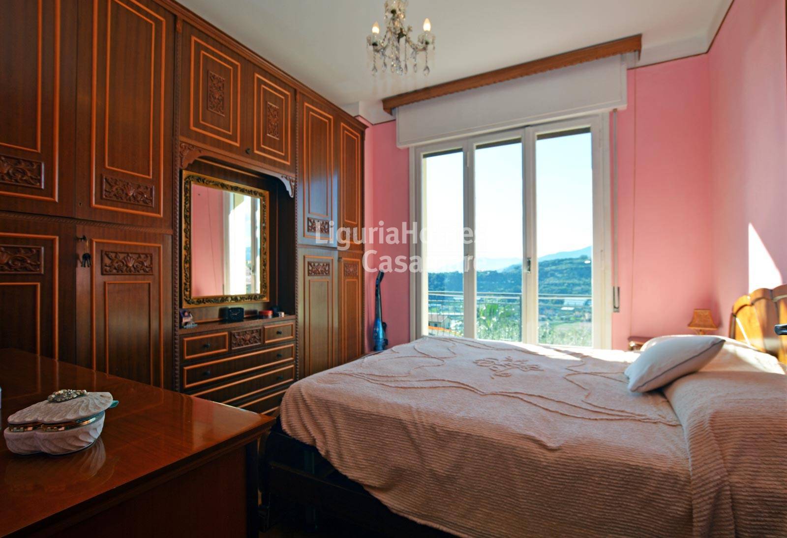 Villa in vendita a Bordighera