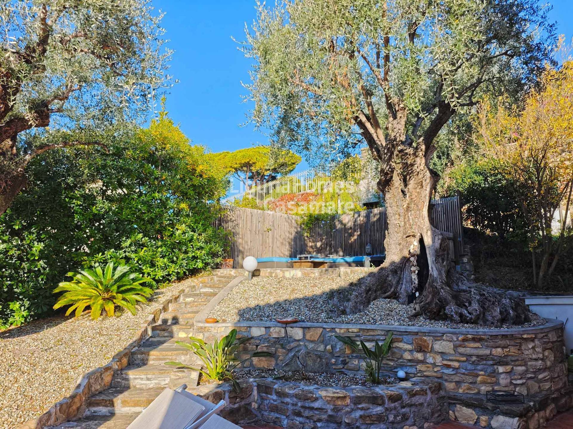 Appartamento in vendita a Bordighera