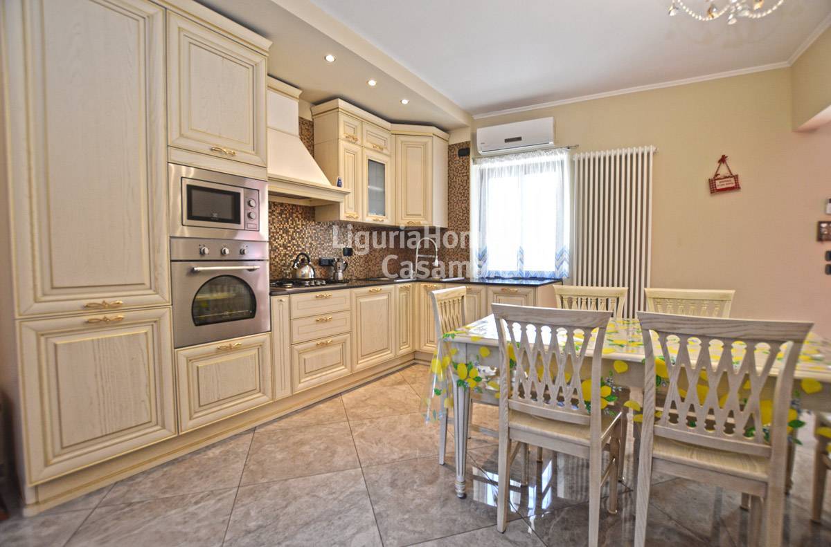 Appartamento in vendita a Bordighera