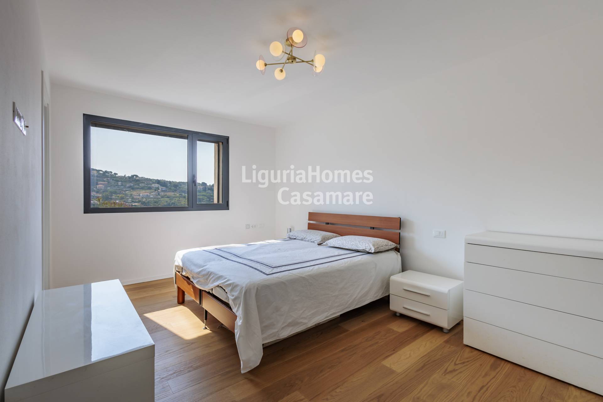 Villa in vendita a Bordighera
