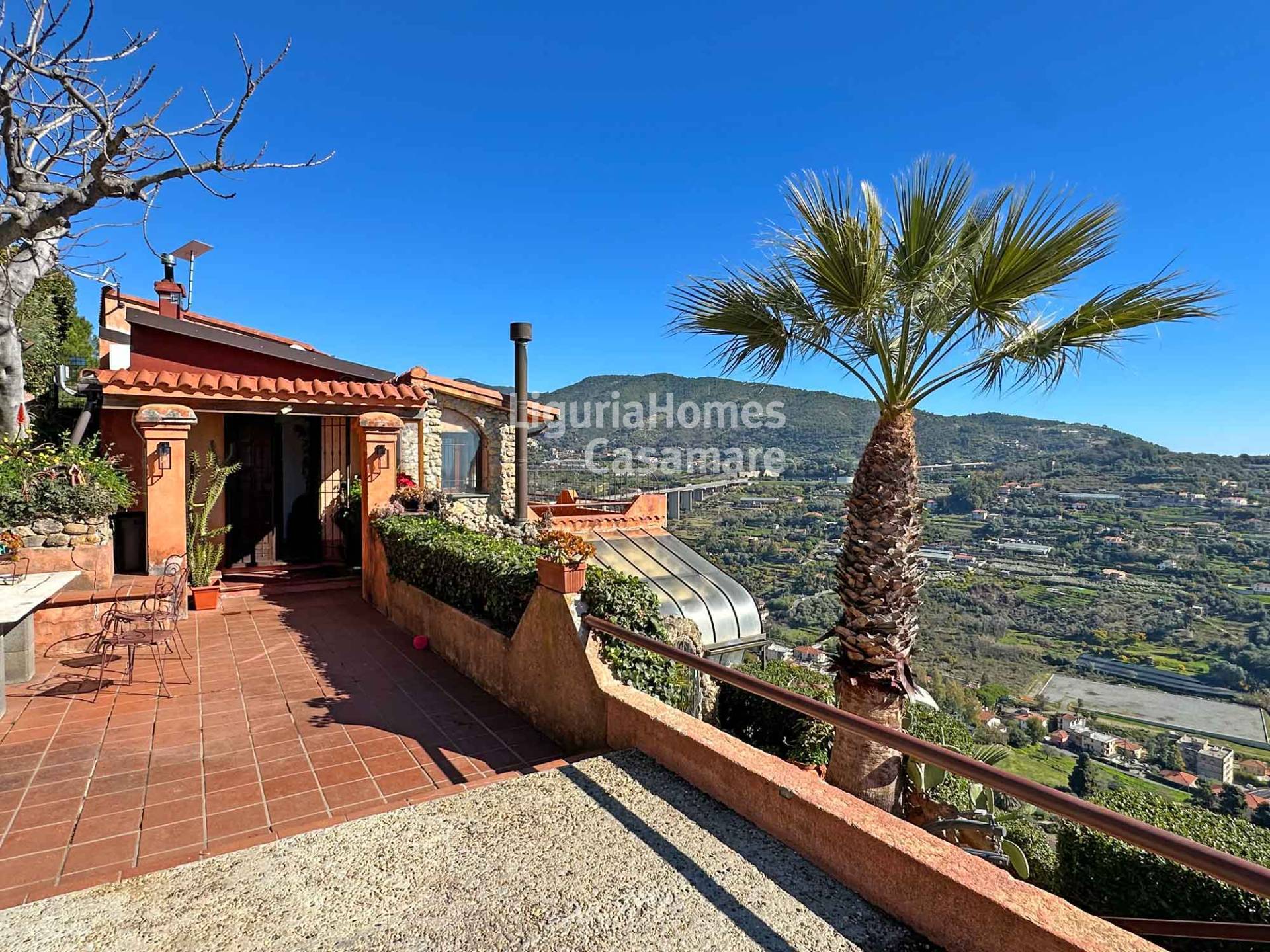 Villa in vendita a Bordighera