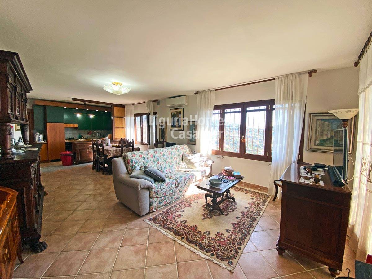 Villa in vendita a Bordighera