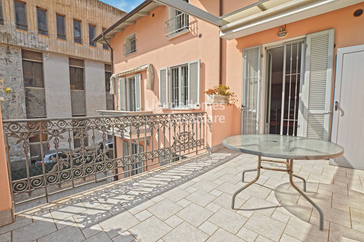 Appartamento in vendita a Bordighera