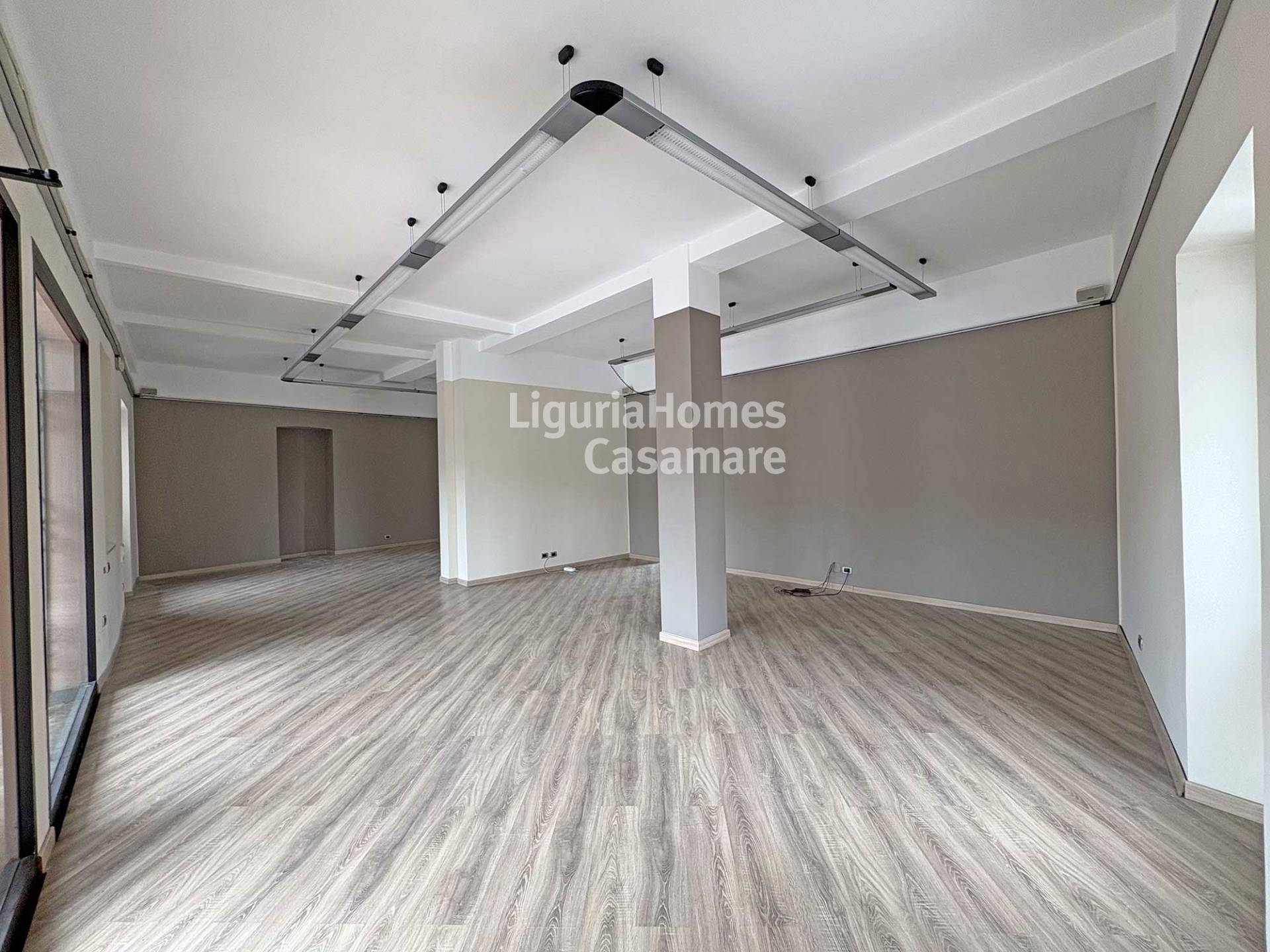 Locale commerciale in vendita a Sanremo
