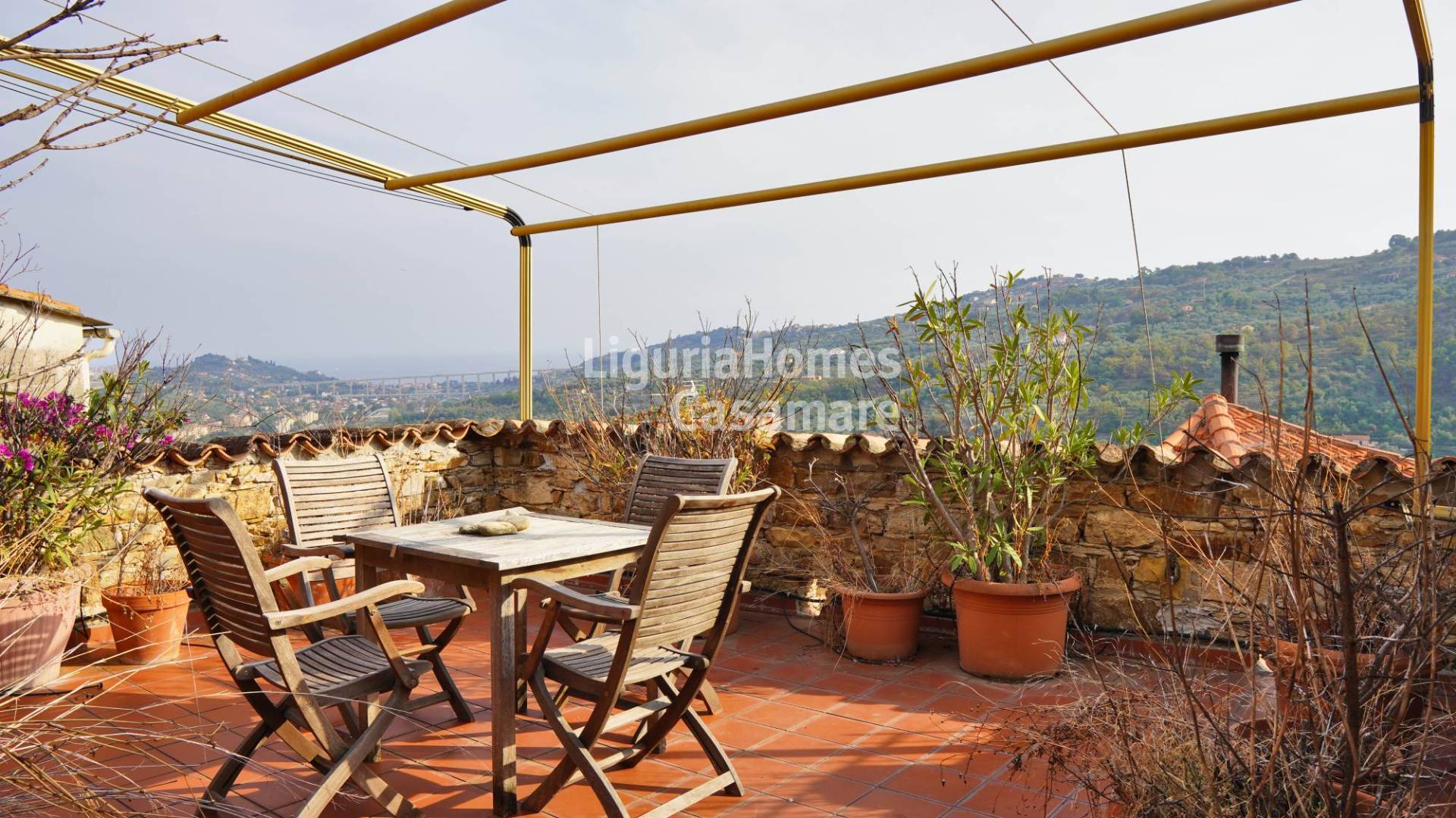 Casa di paese in vendita a Imperia