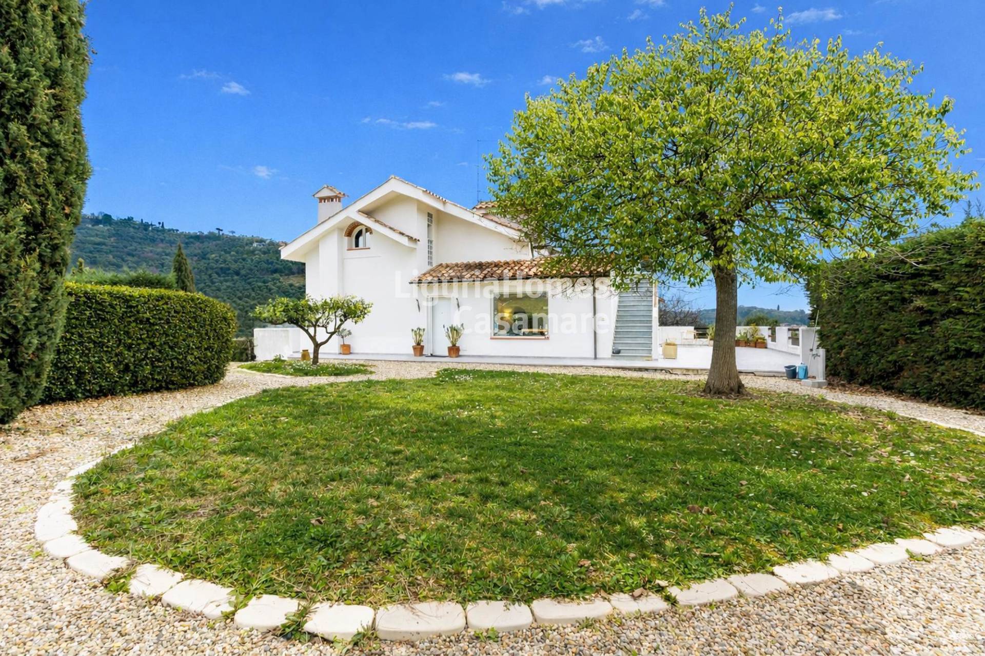 Villa in vendita a Imperia