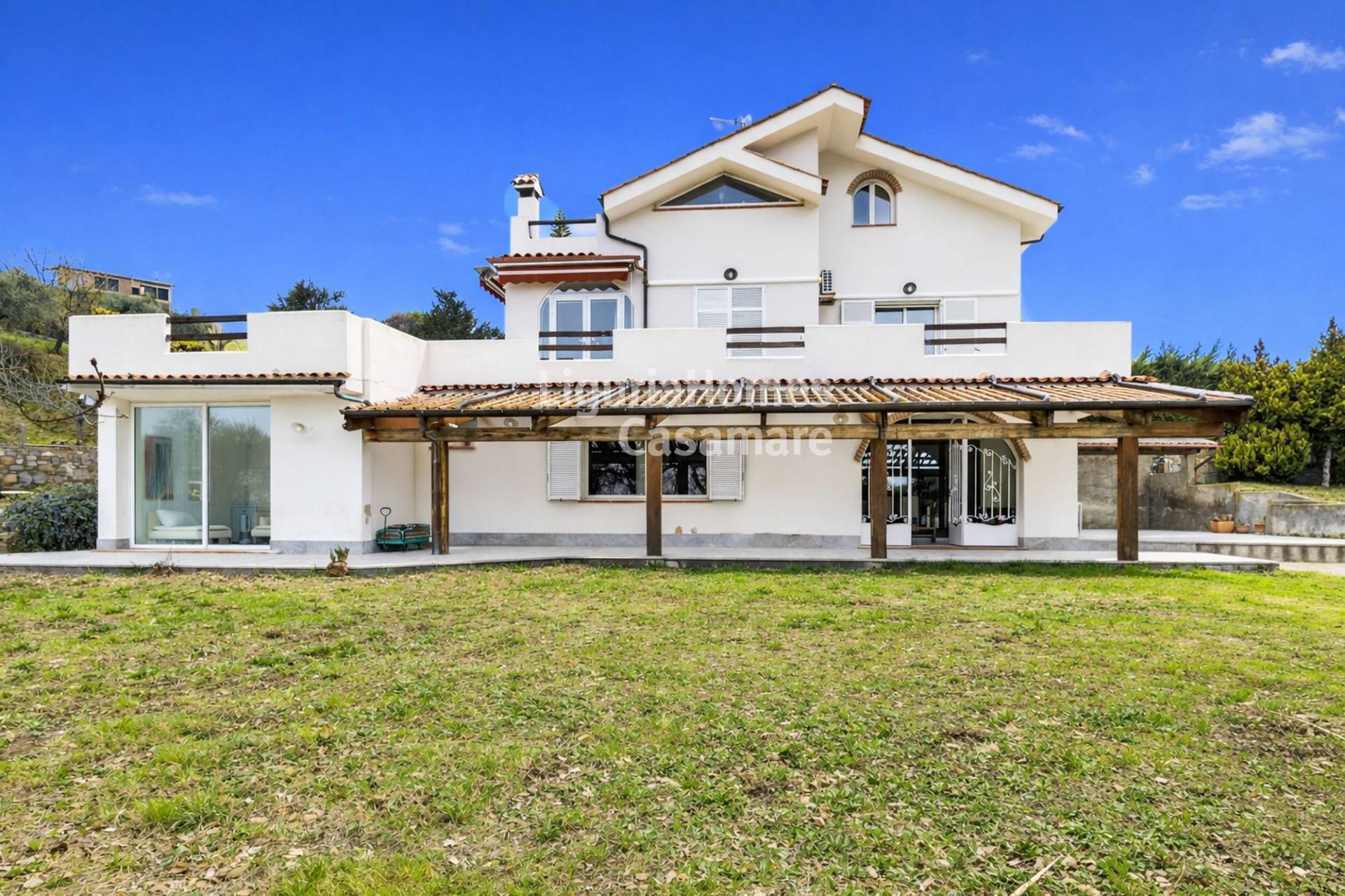 Villa in vendita a Imperia