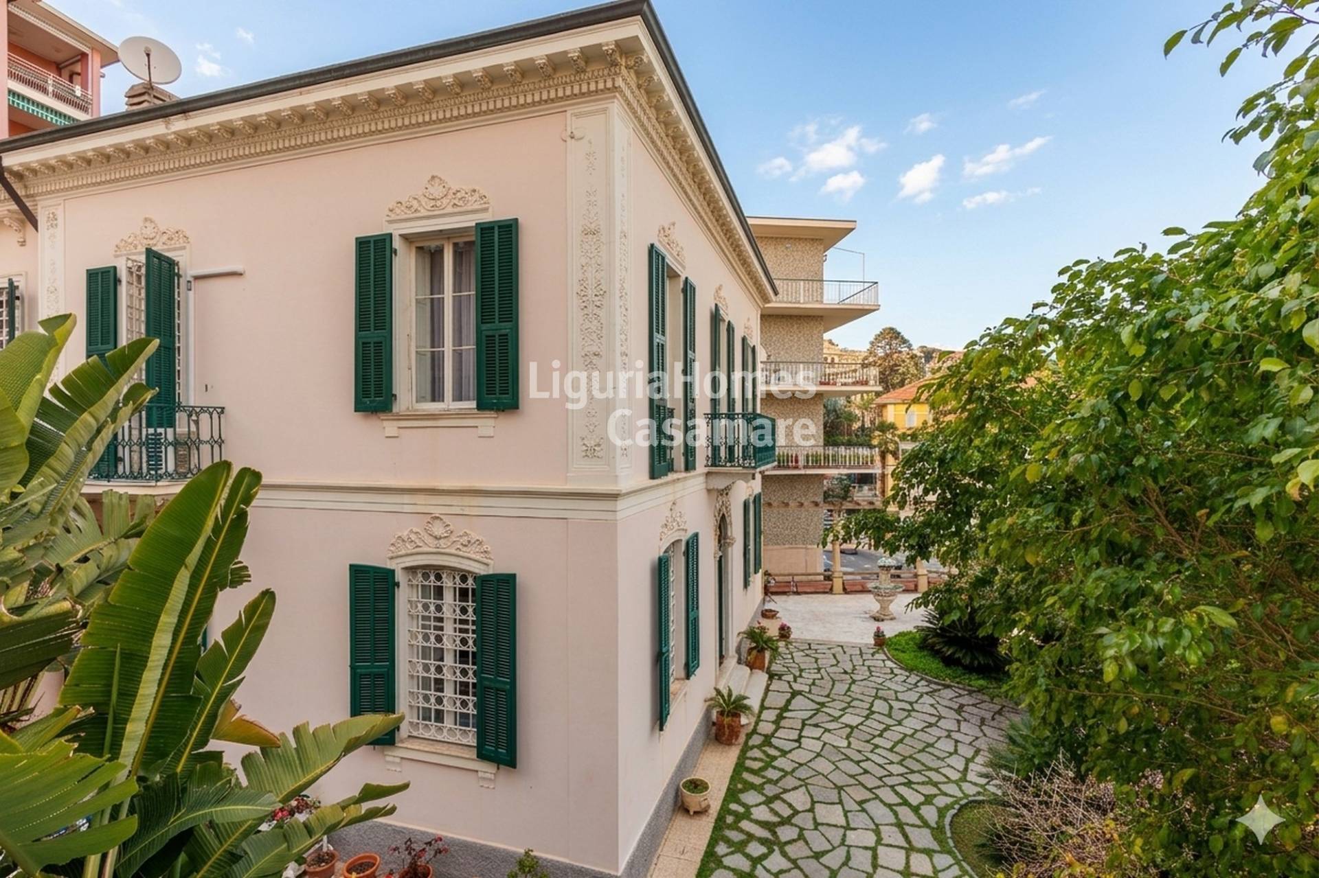 Villa in vendita a Imperia