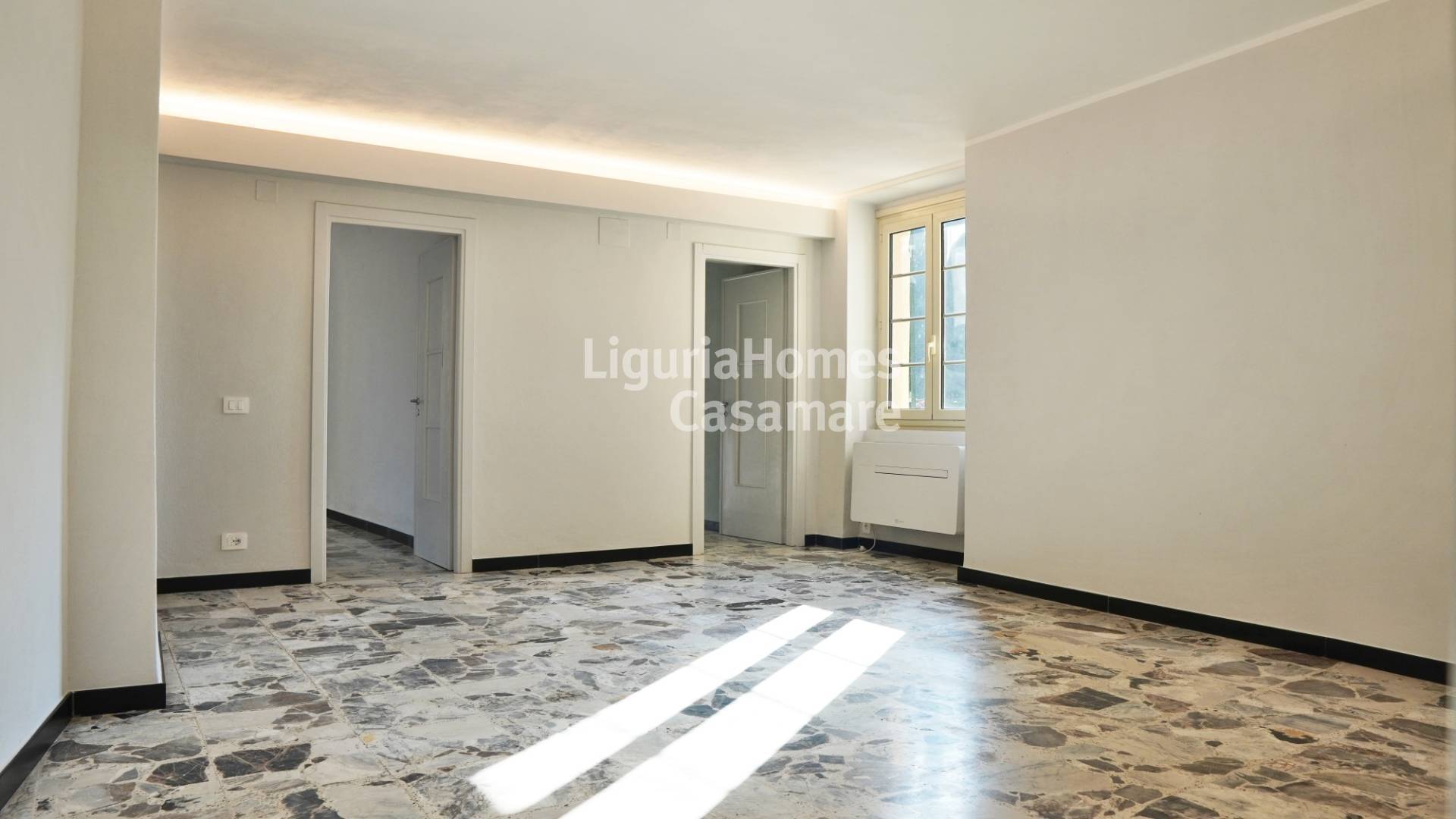 Appartamento in vendita a Dolcedo