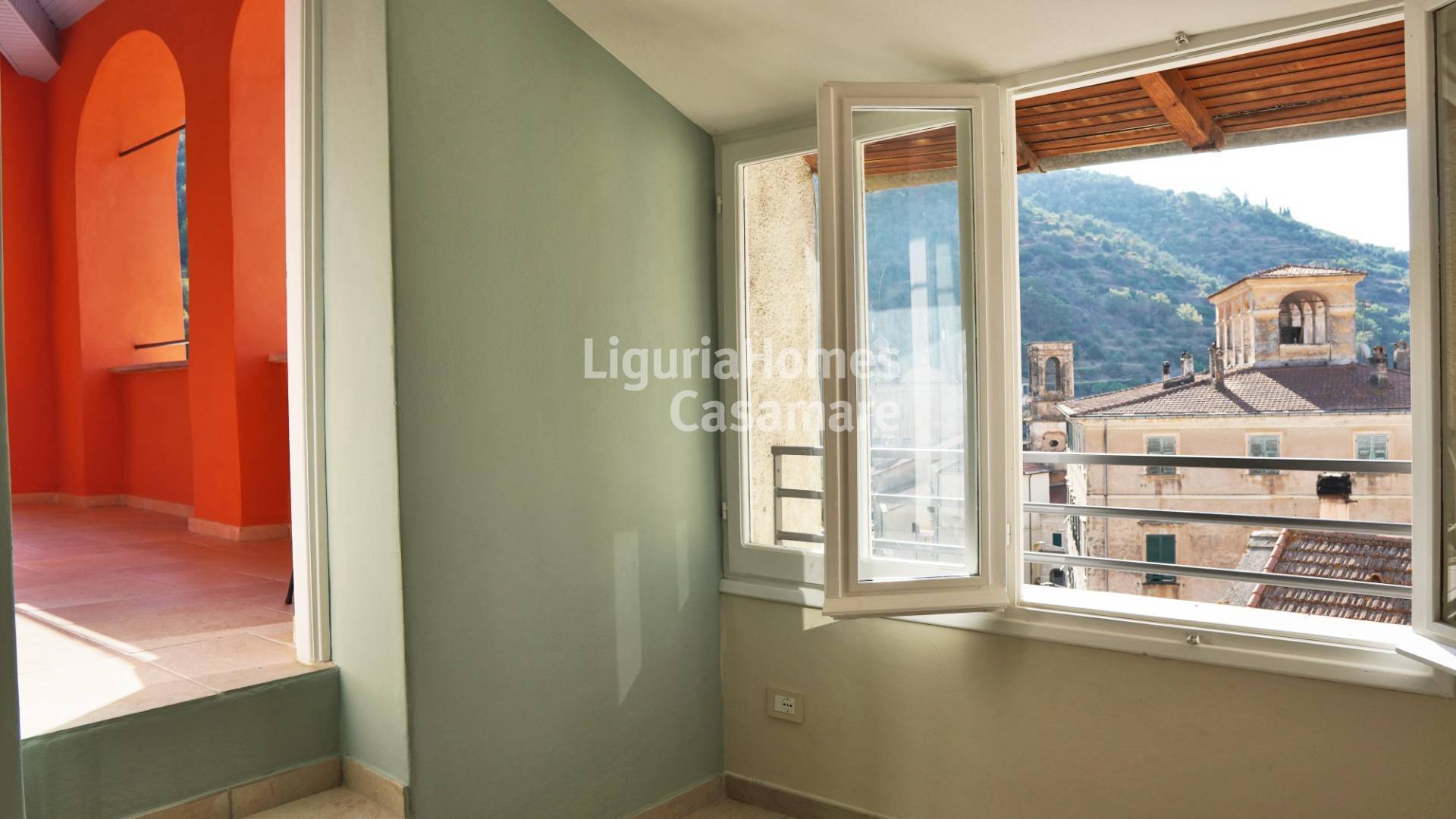 Appartamento in vendita a Dolcedo