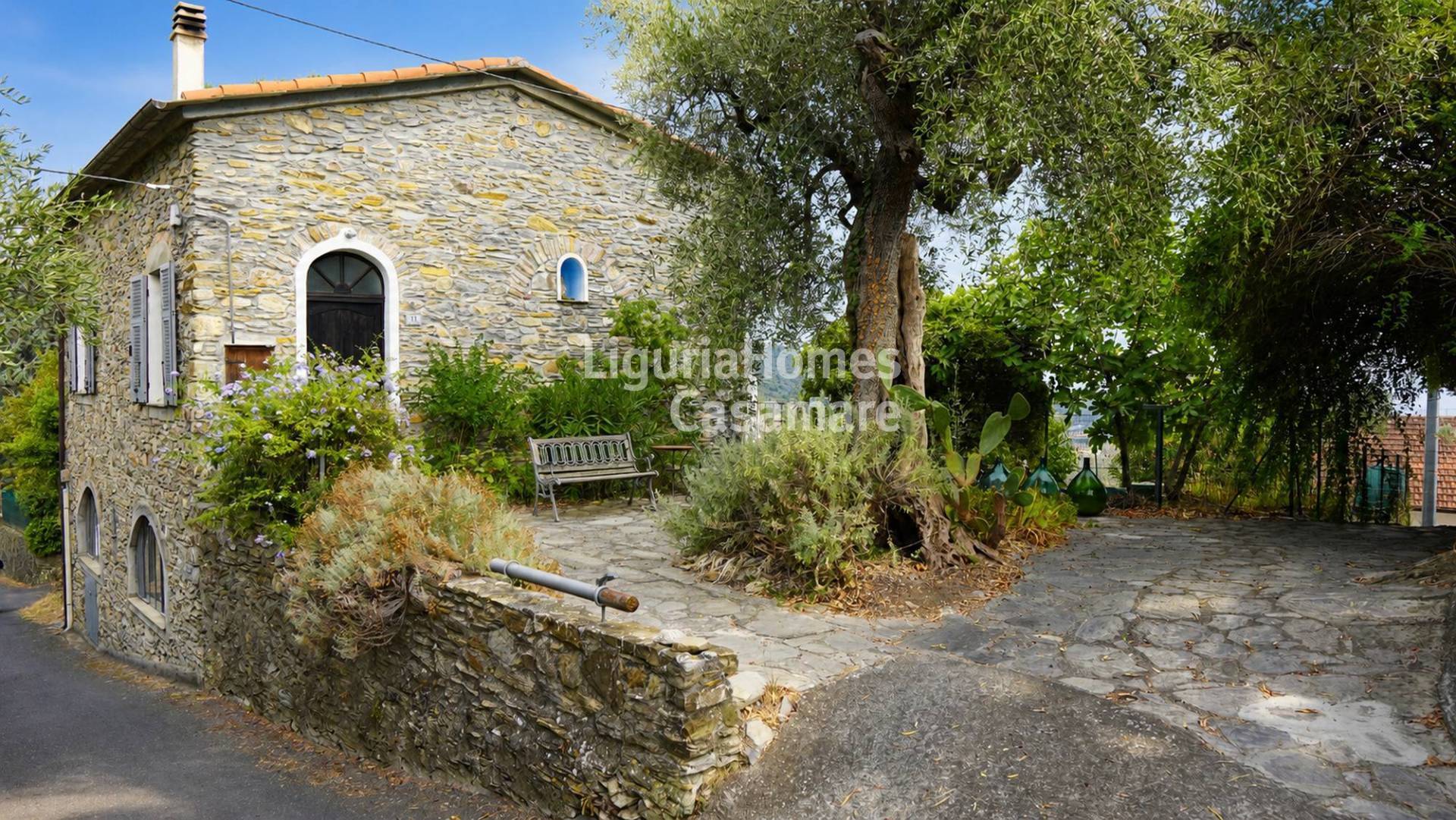 Villa in vendita a Dolcedo