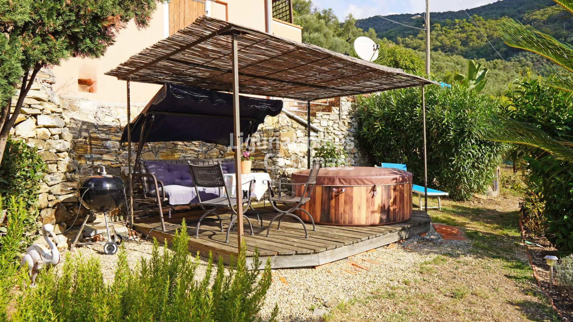Casa di paese in vendita a Diano San Pietro