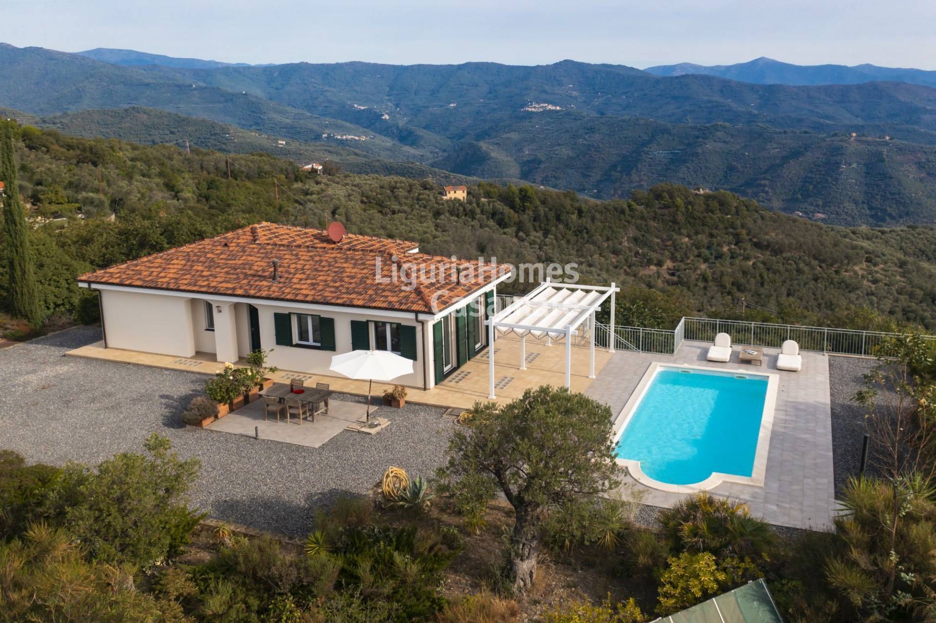 Villa in vendita a Dolcedo