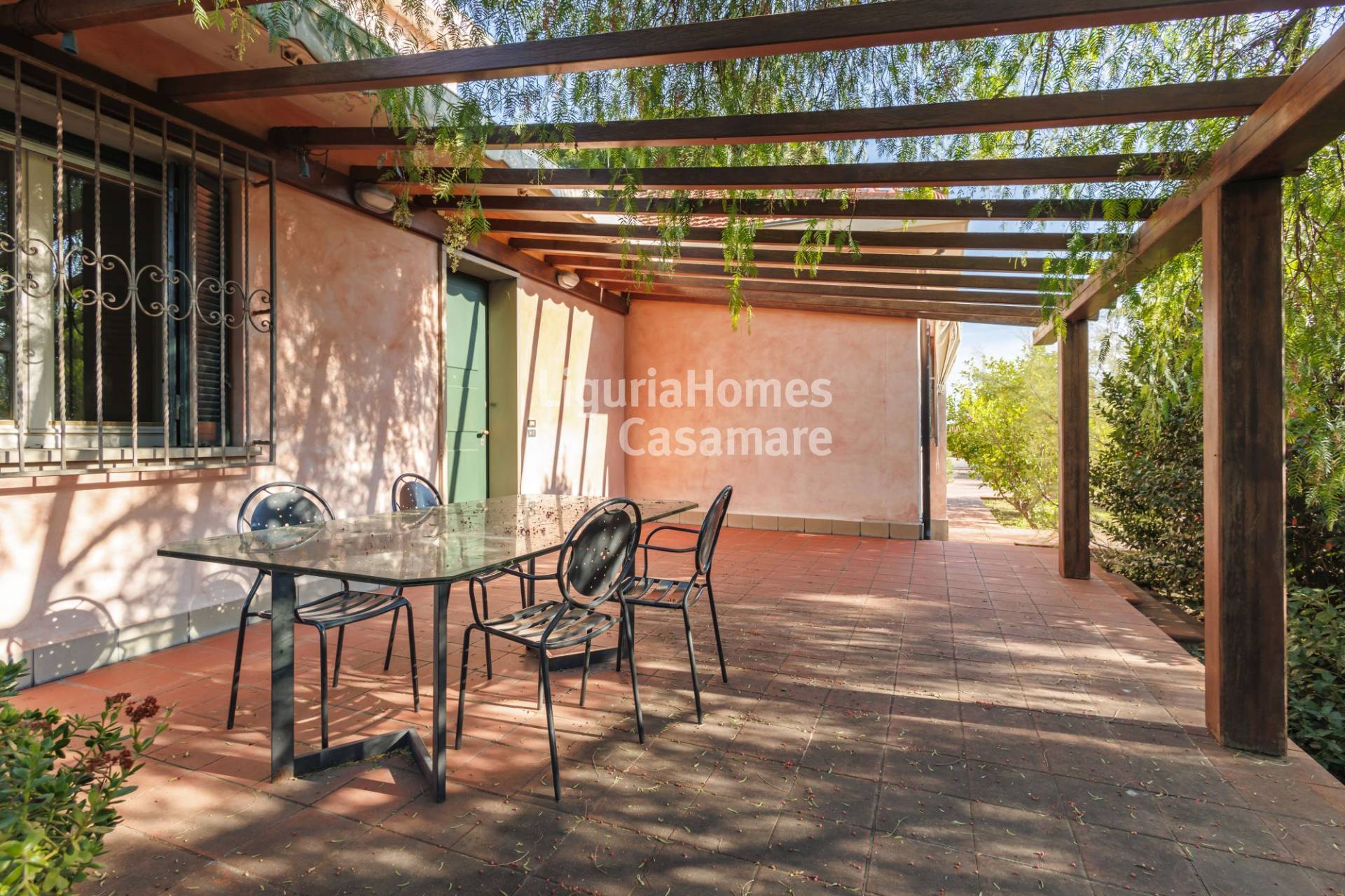 Villa in vendita a Diano Castello