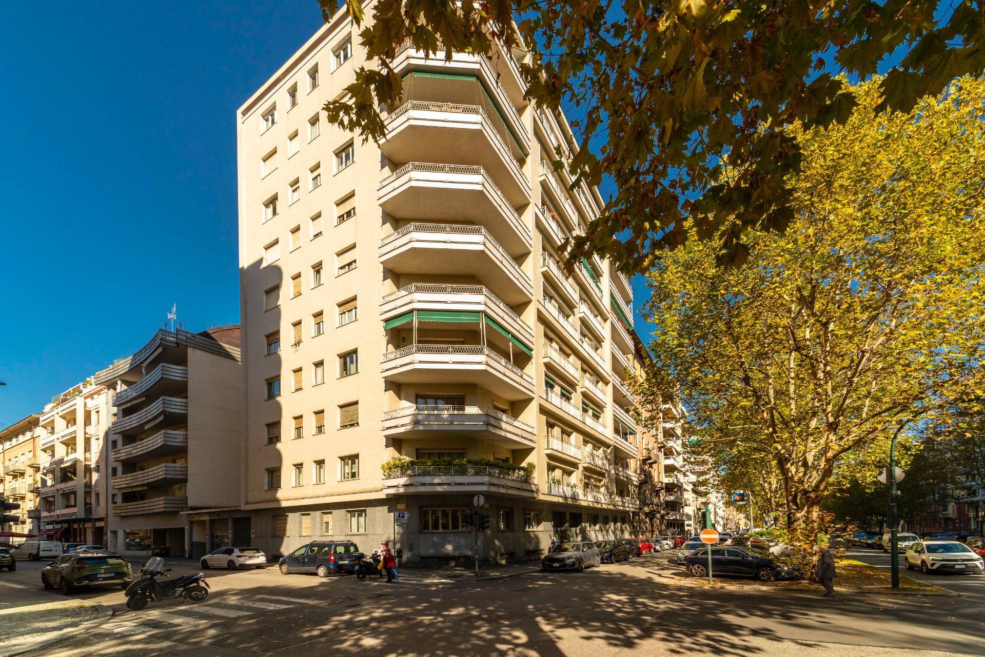 4 o pi locali in vendita a Torino, Crocetta