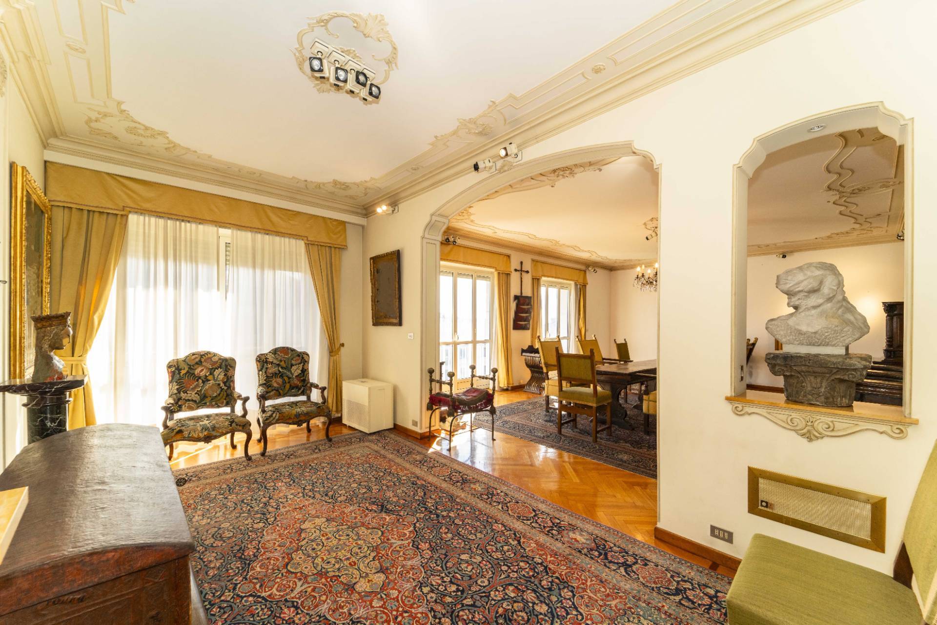 4 o pi locali in vendita a Torino, Crocetta