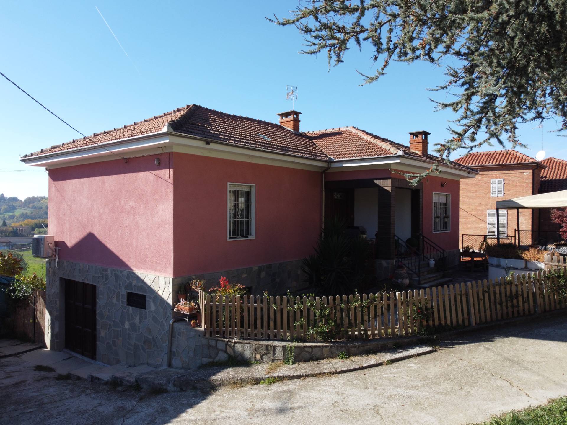 Casa indipendente in vendita a Montechiaro d'Asti