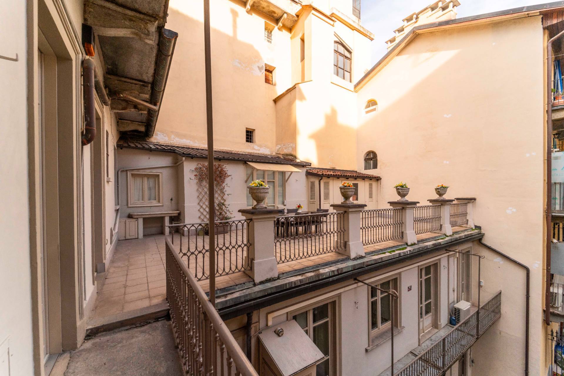 Appartamento in vendita a Torino, Centro