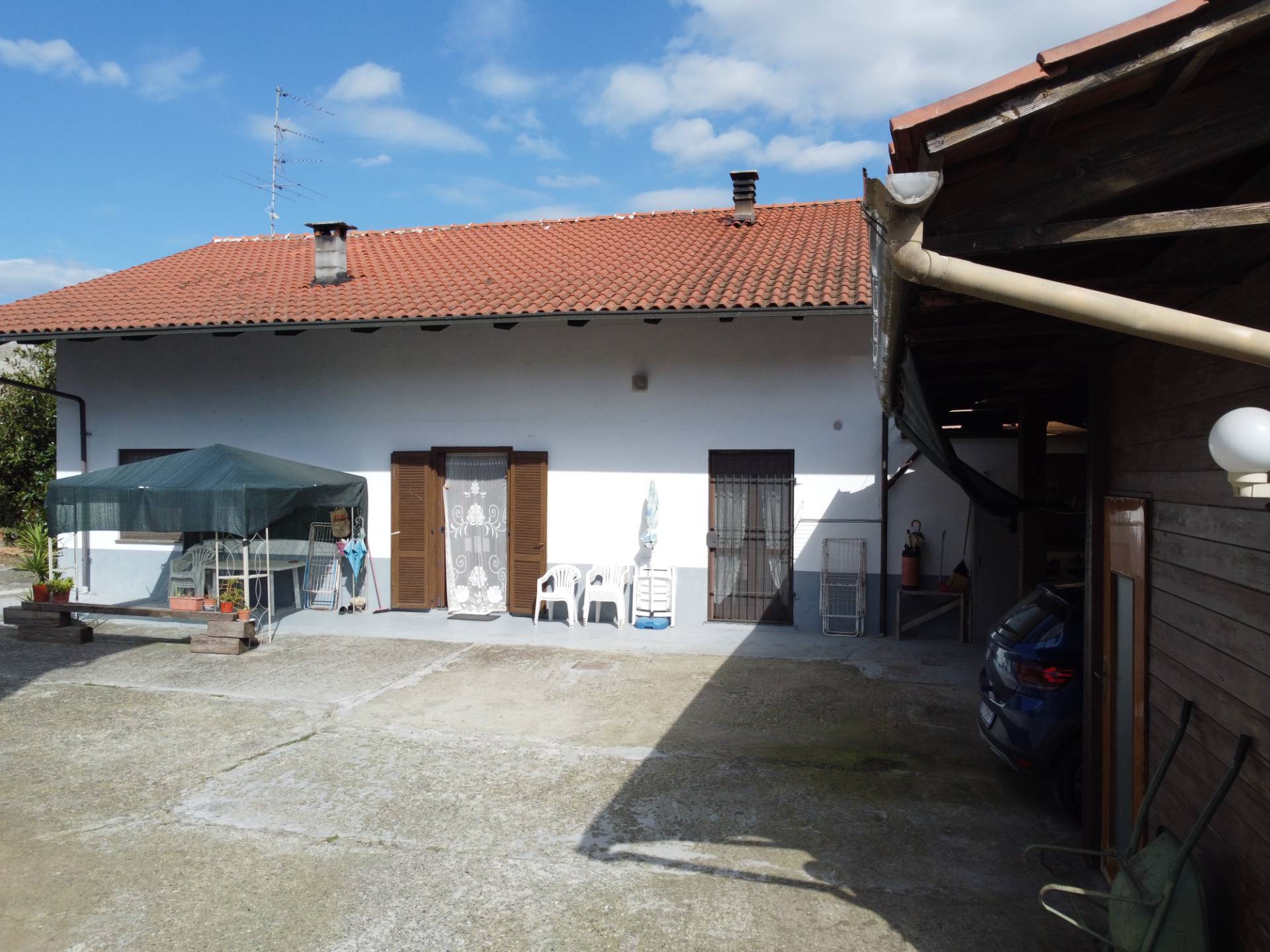 Casa indipendente in vendita a Tronzano Vercellese