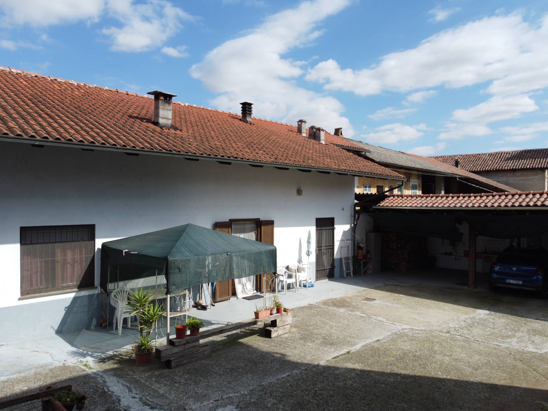 Casa indipendente in vendita a Tronzano Vercellese